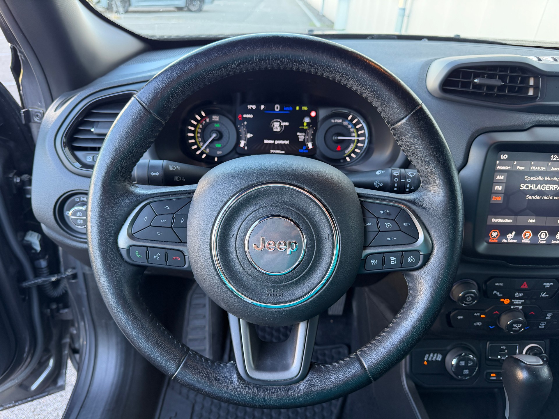 JEEP Renegade 1.3 T PHEV S AWD-image-11