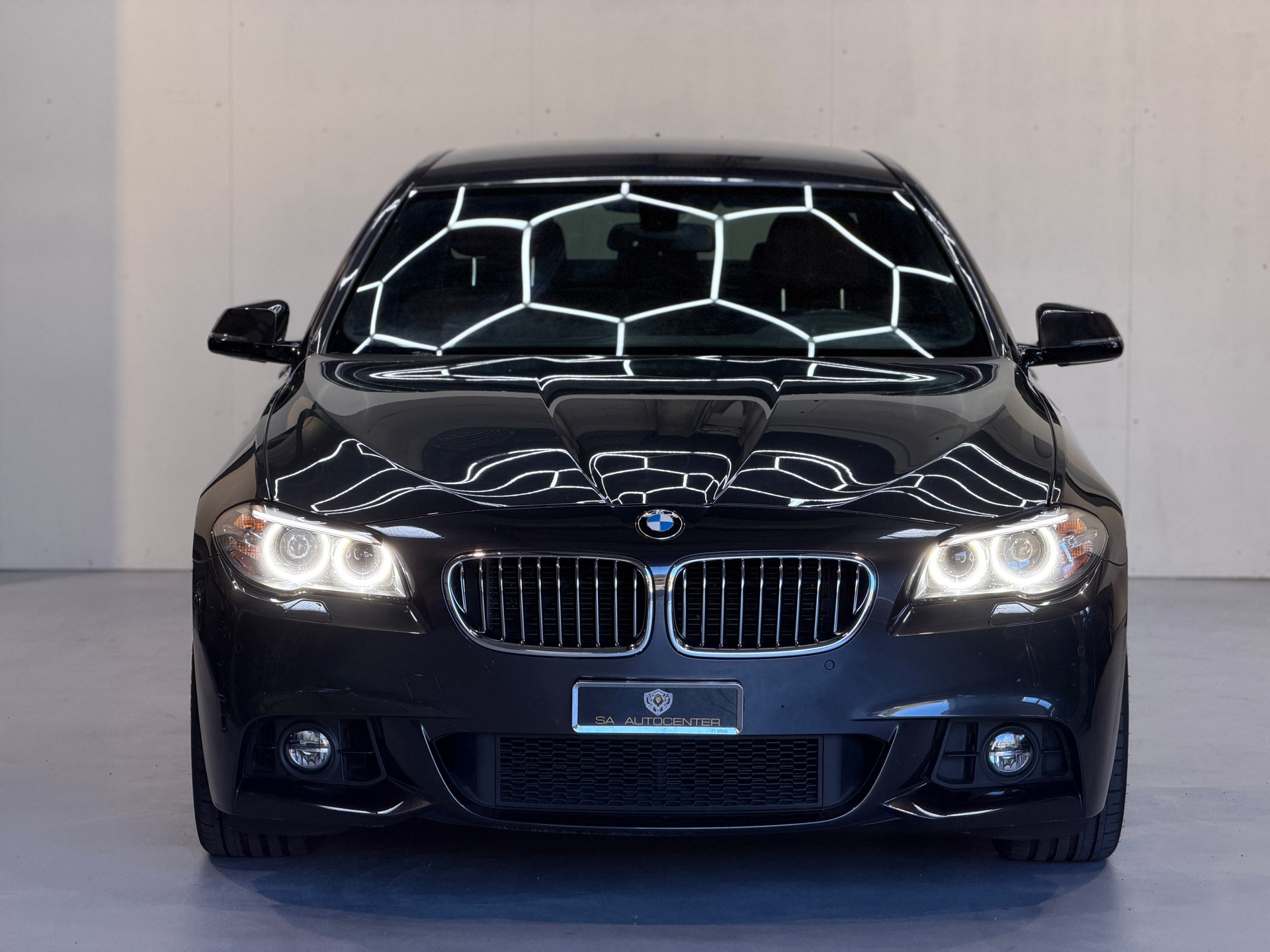 BMW 535i xDrive M-Sport Steptronic-image-2