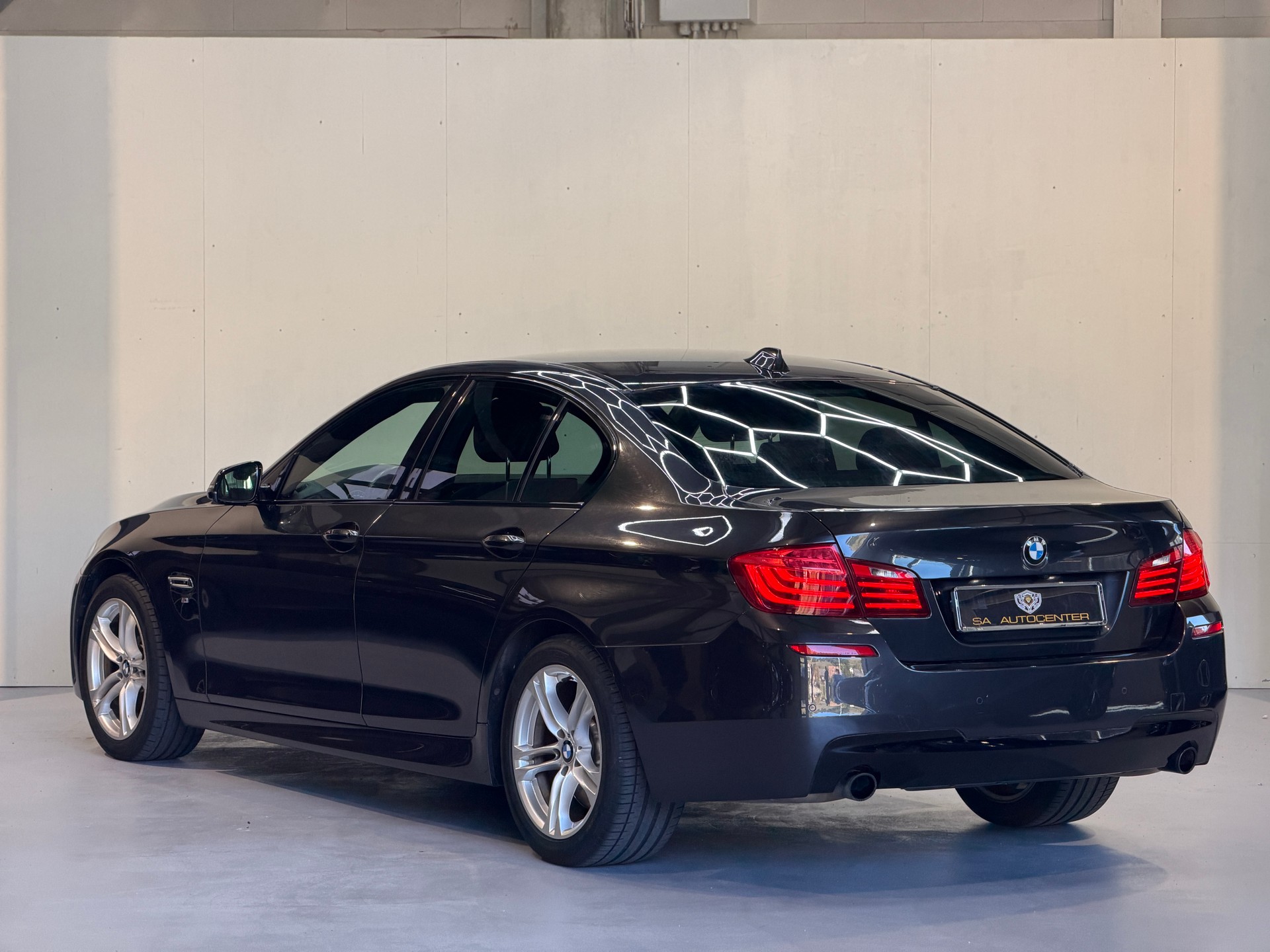 BMW 535i xDrive M-Sport Steptronic-image-5