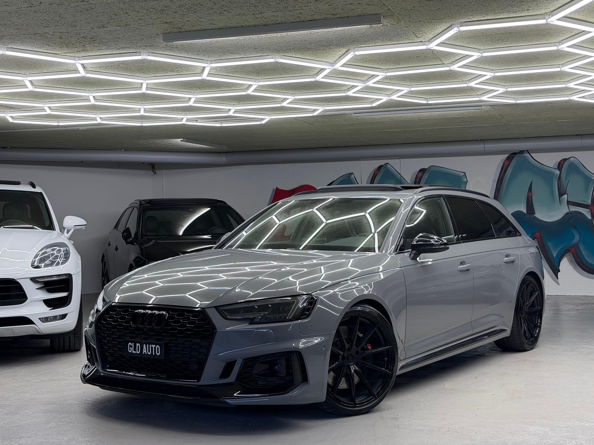 AUDI RS4 Avant 2.9 TFSI quattro tiptronic *CH / Aversus / Nardo / Full options*-image-0