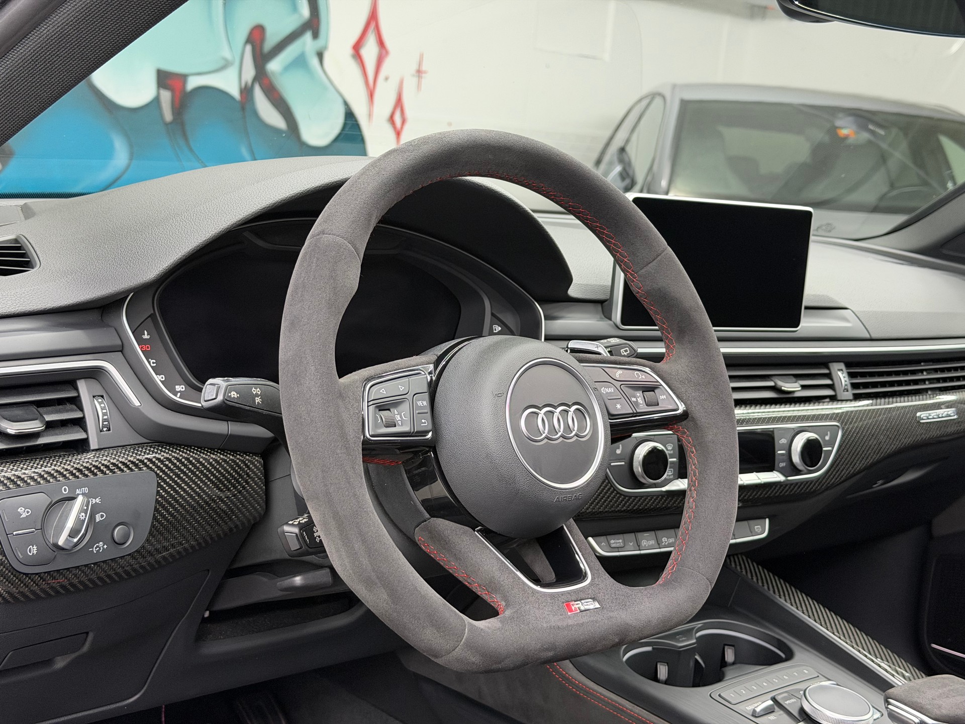 AUDI RS4 Avant 2.9 TFSI quattro tiptronic *CH / Aversus / Nardo / Full options*-image-6