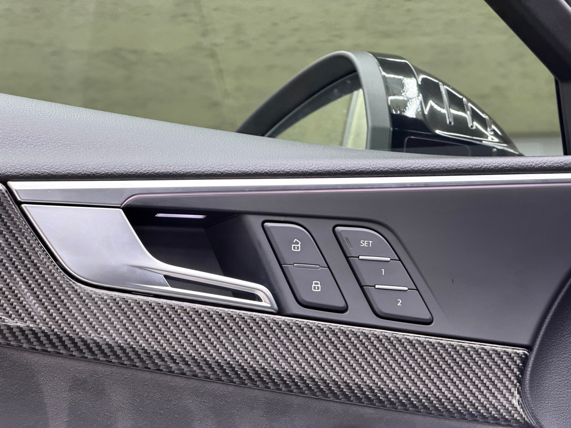AUDI RS4 Avant 2.9 TFSI quattro tiptronic *CH / Aversus / Nardo / Full options*-image-10