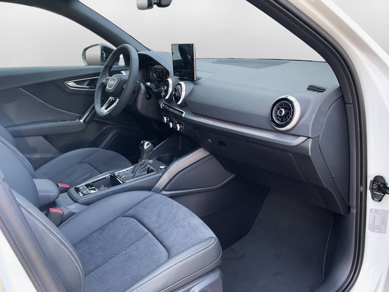AUDI Q2 40 TFSI S line Attraction quattro S-tronic-image-13