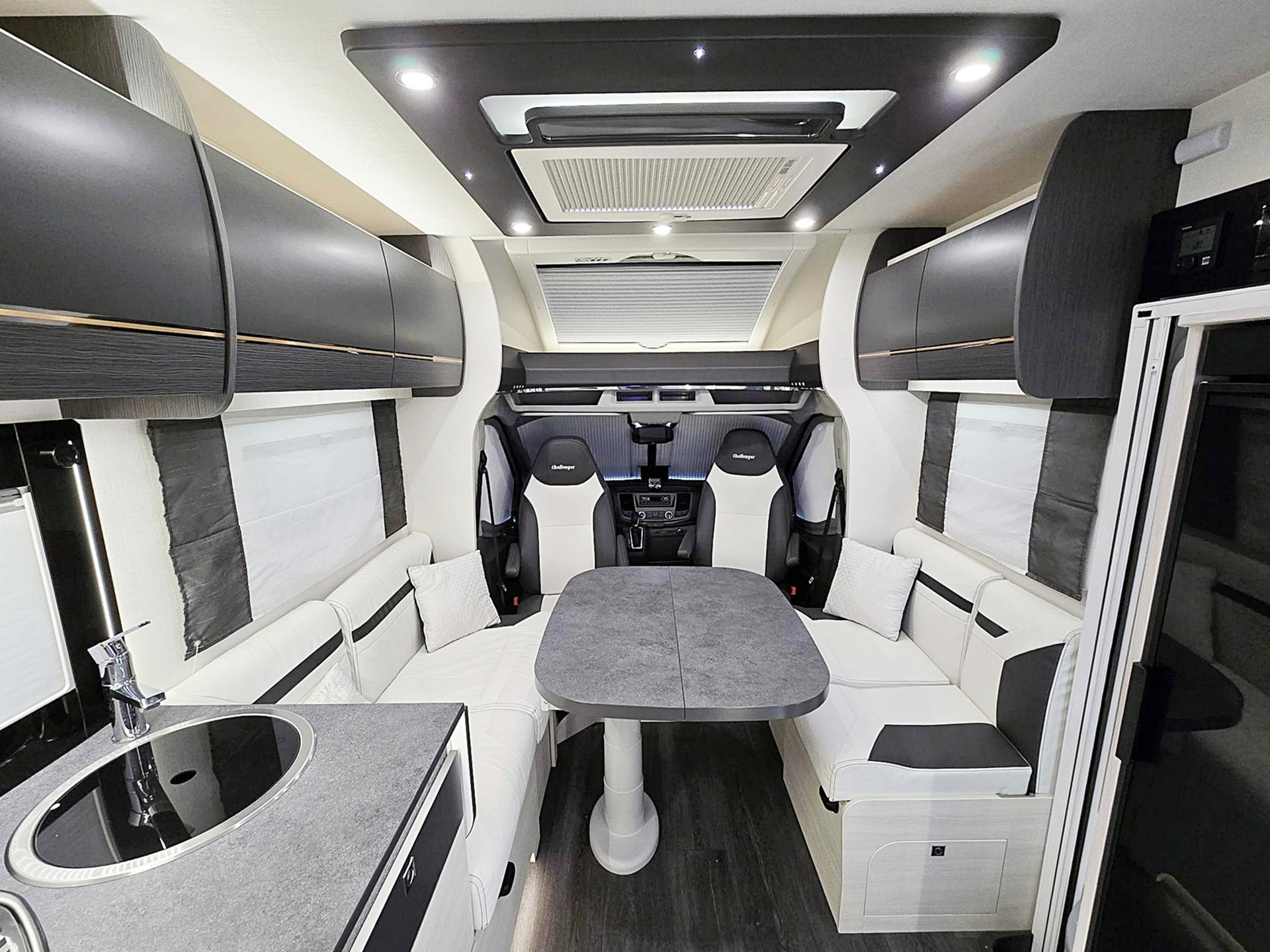 CHALLENGER 367 GA PREMIUM 2,0 TDCI DIESEL AUTOMAT FORD-image-7