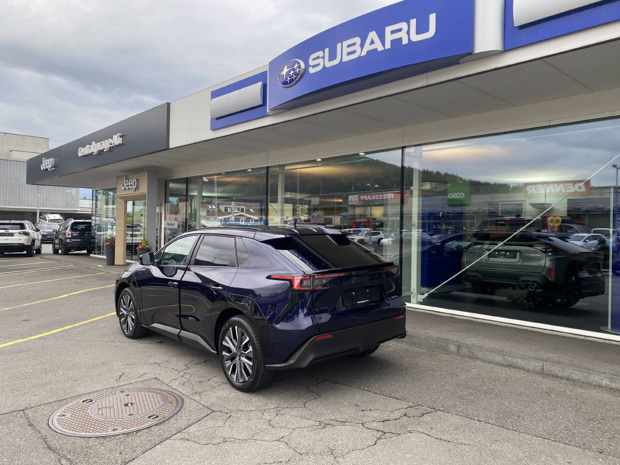 SUBARU Solterra eV Luxury AWD-image-1