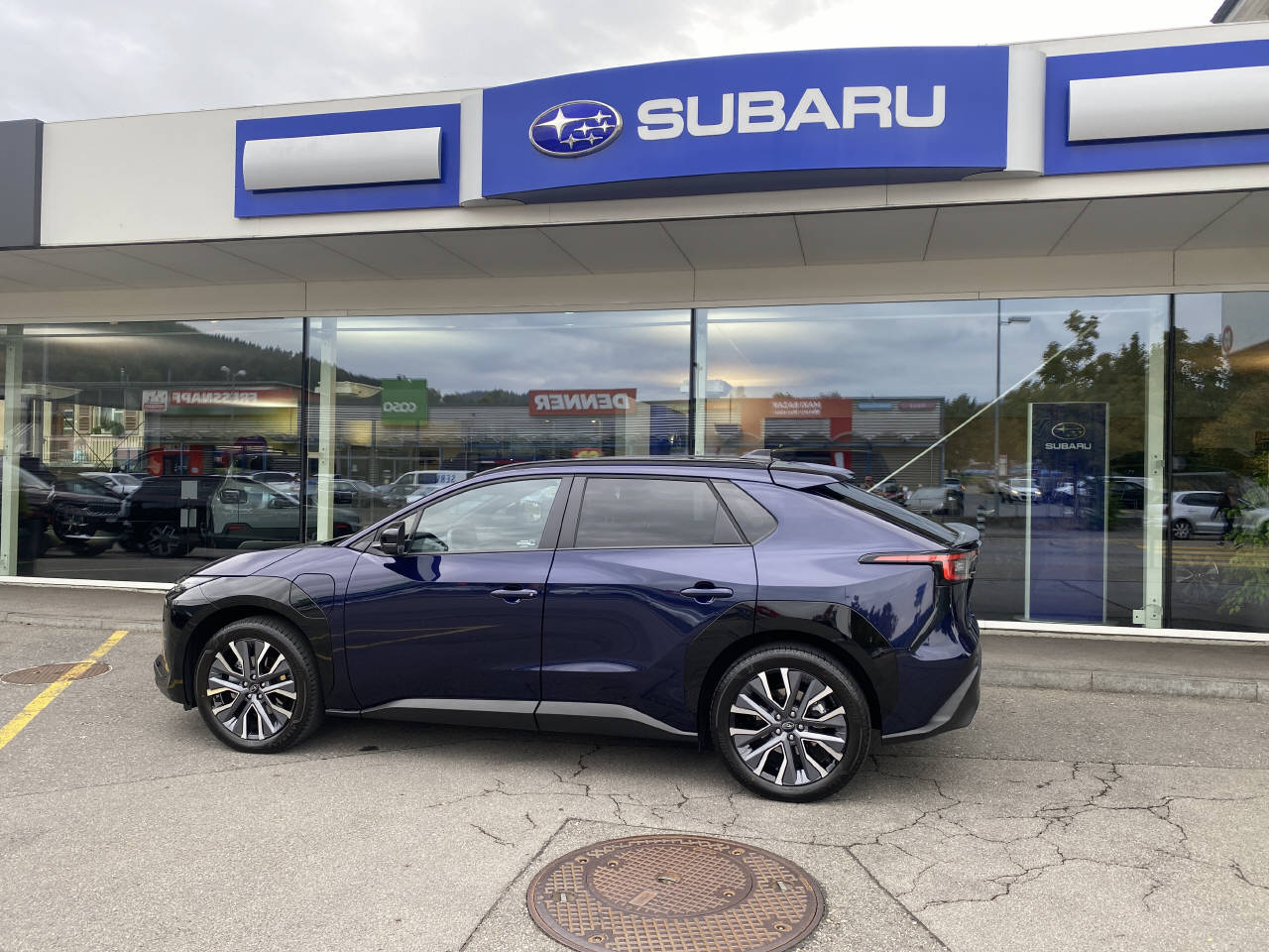 SUBARU Solterra eV Luxury AWD