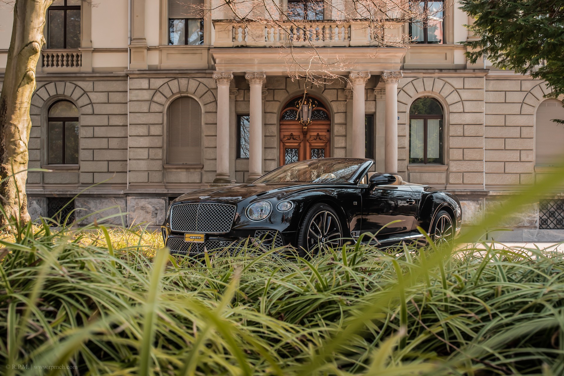 BENTLEY Continental GTC 6.0 W12*Frisch ab Schmohl Service 2026, First Edition CH Auslieferung*-image-2