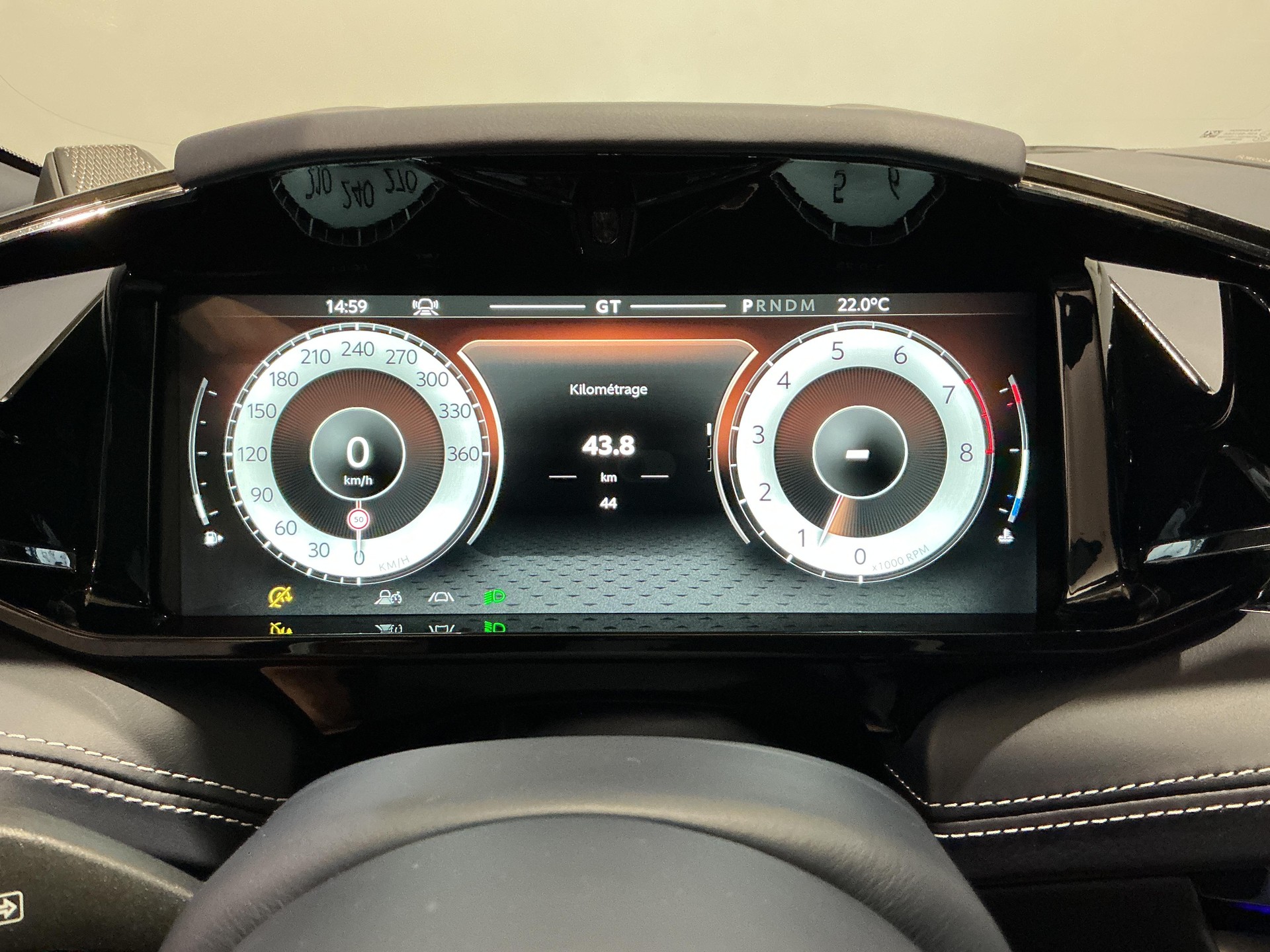 ASTON MARTIN DB12 Coupé 4.0 S V8 Bi-Turbo-image-22