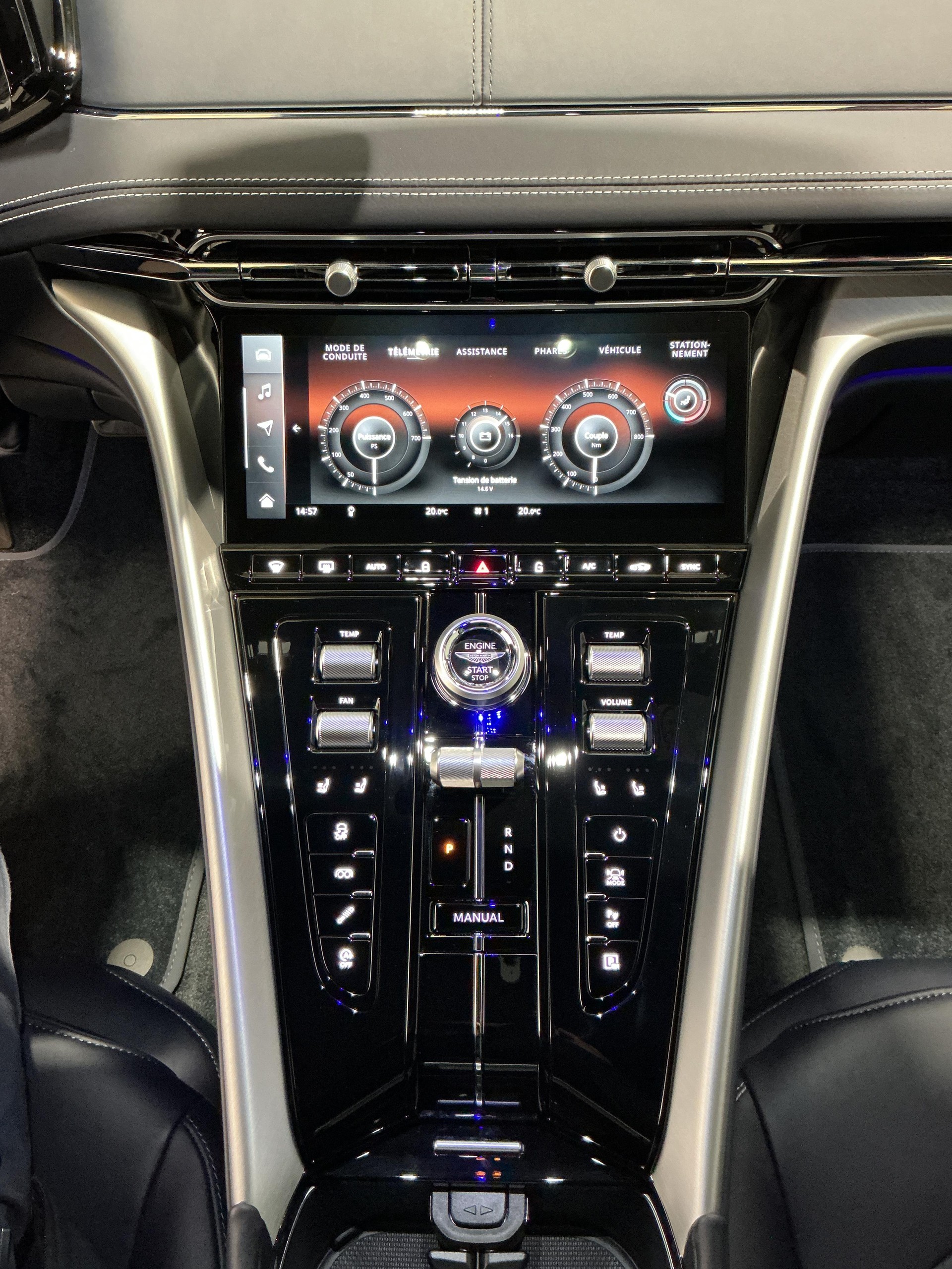 ASTON MARTIN DB12 Coupé 4.0 S V8 Bi-Turbo-image-19