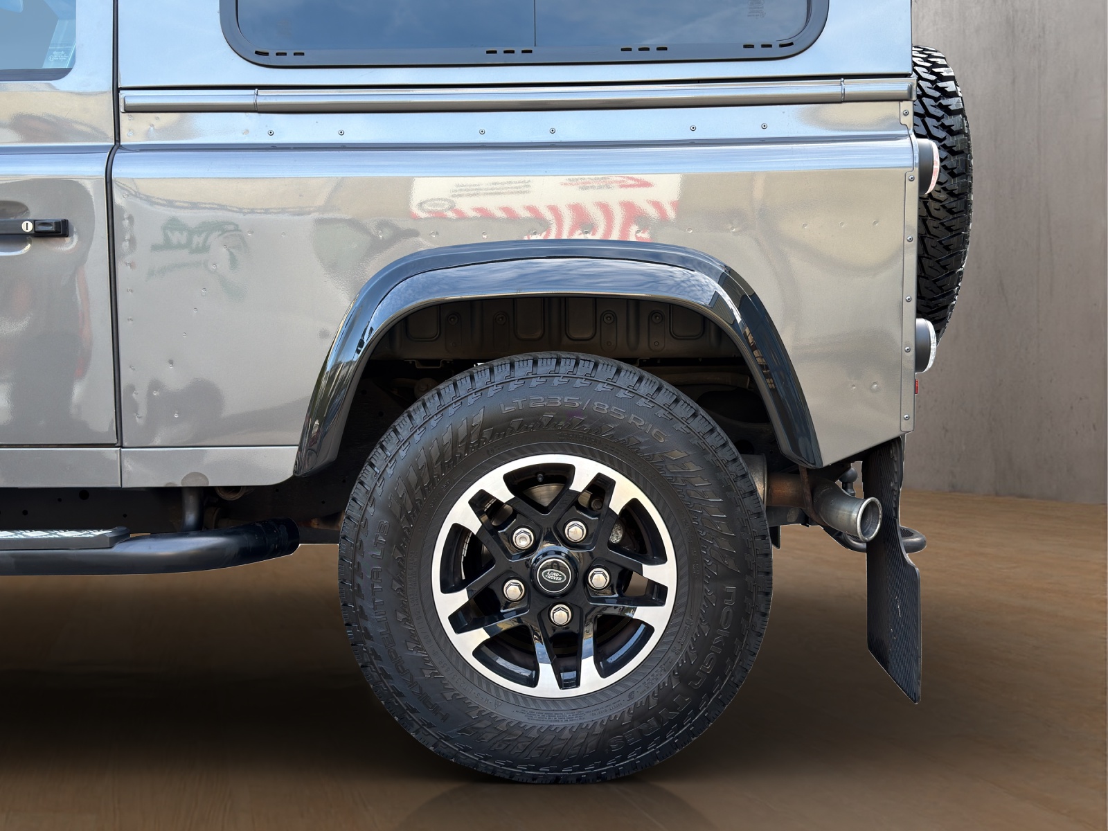 LAND ROVER Defender 90 2.2 TD4 Station Wagon Adventure-image-25