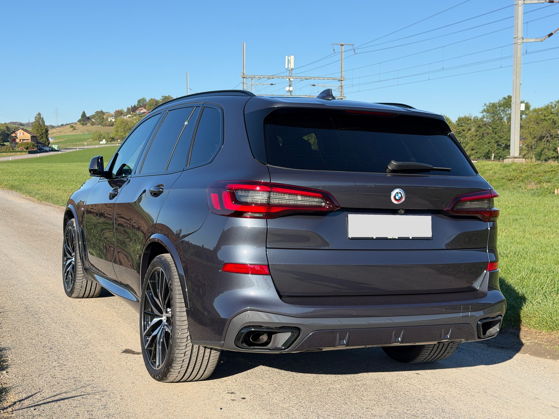 BMW 40d xDrive-image-1