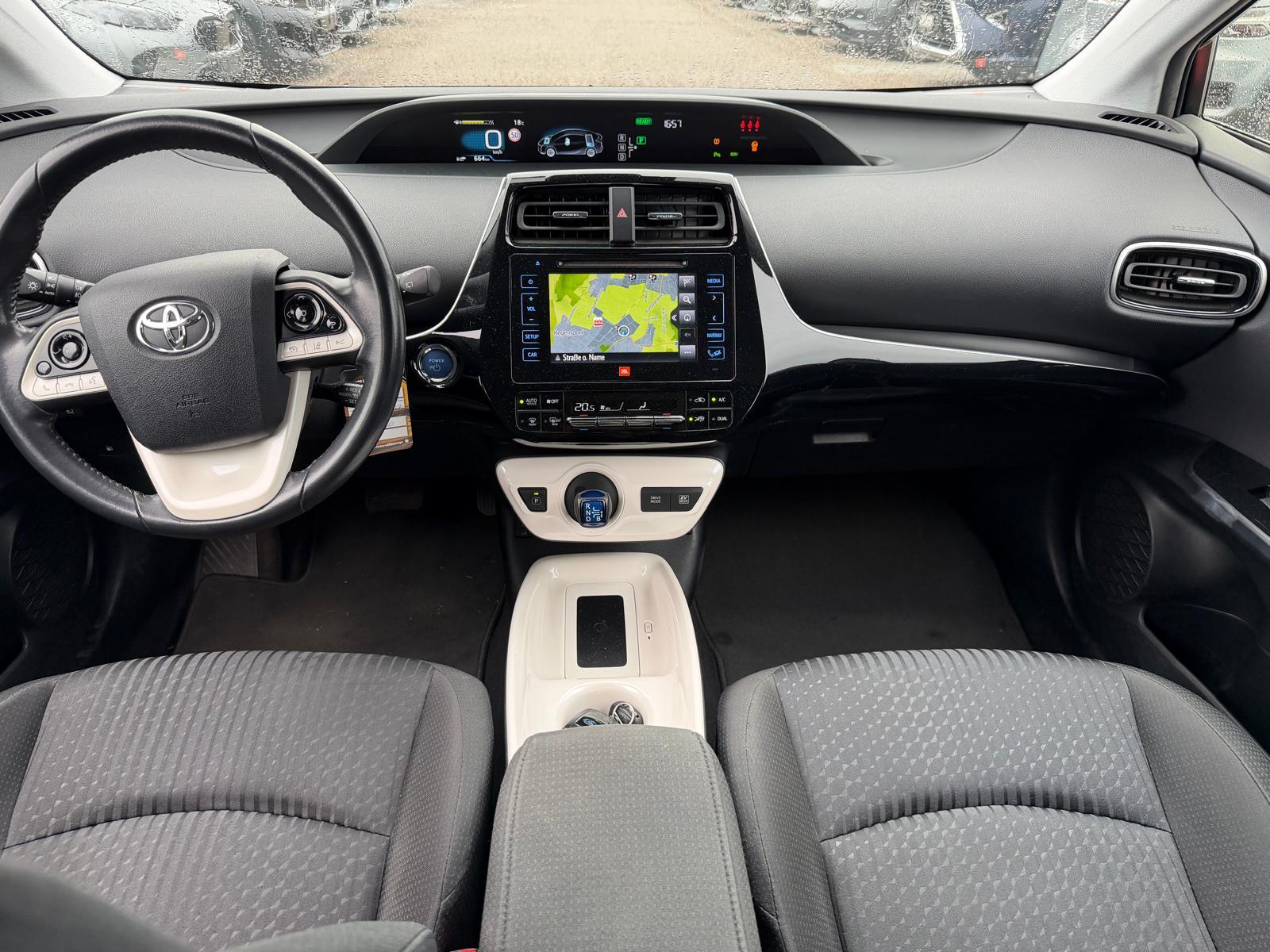 TOYOTA Prius 1.8 VVTi HSD Sol Premium-image-13