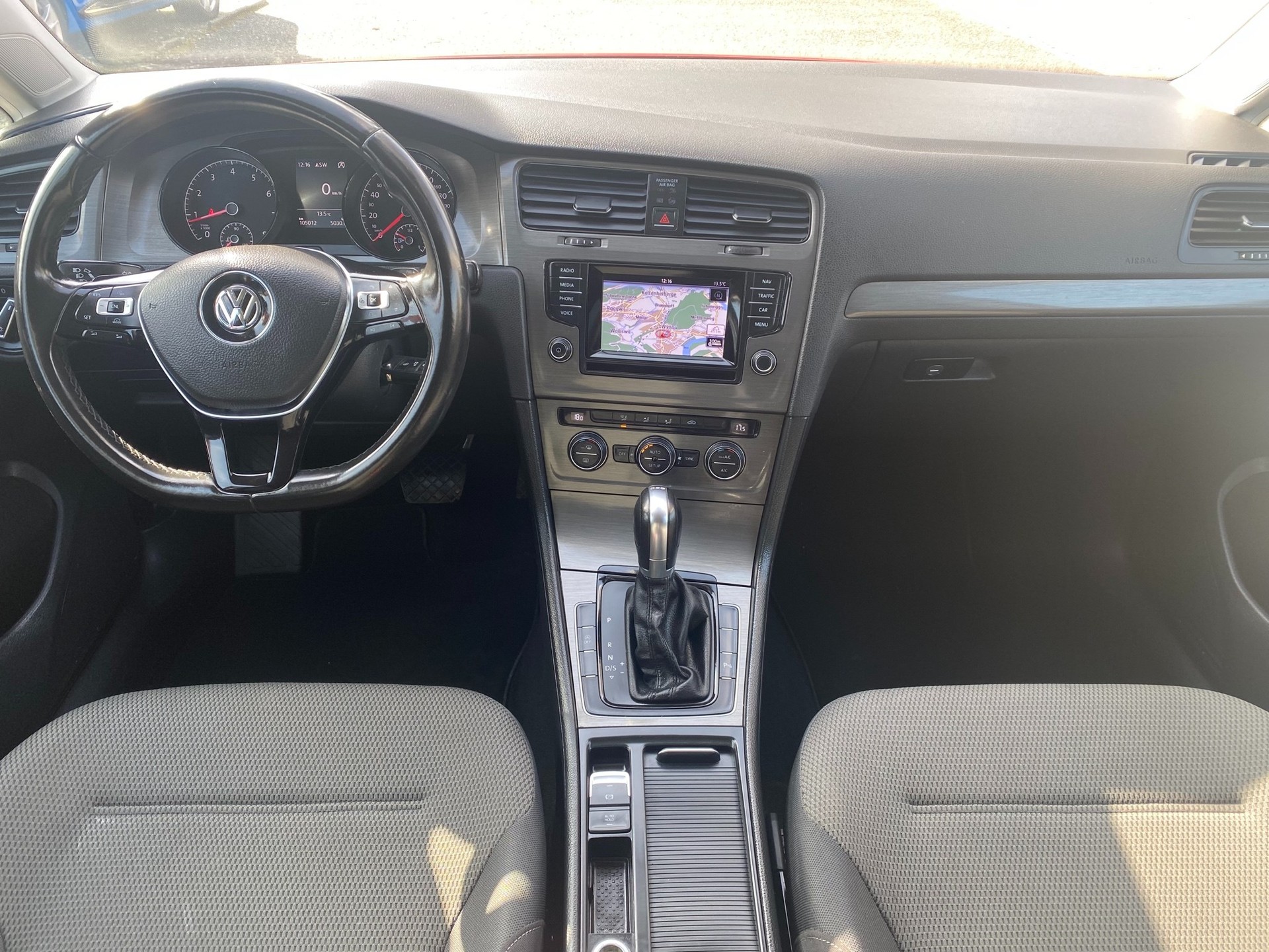 VW Golf 1.4 TSI Highline DSG-image-6