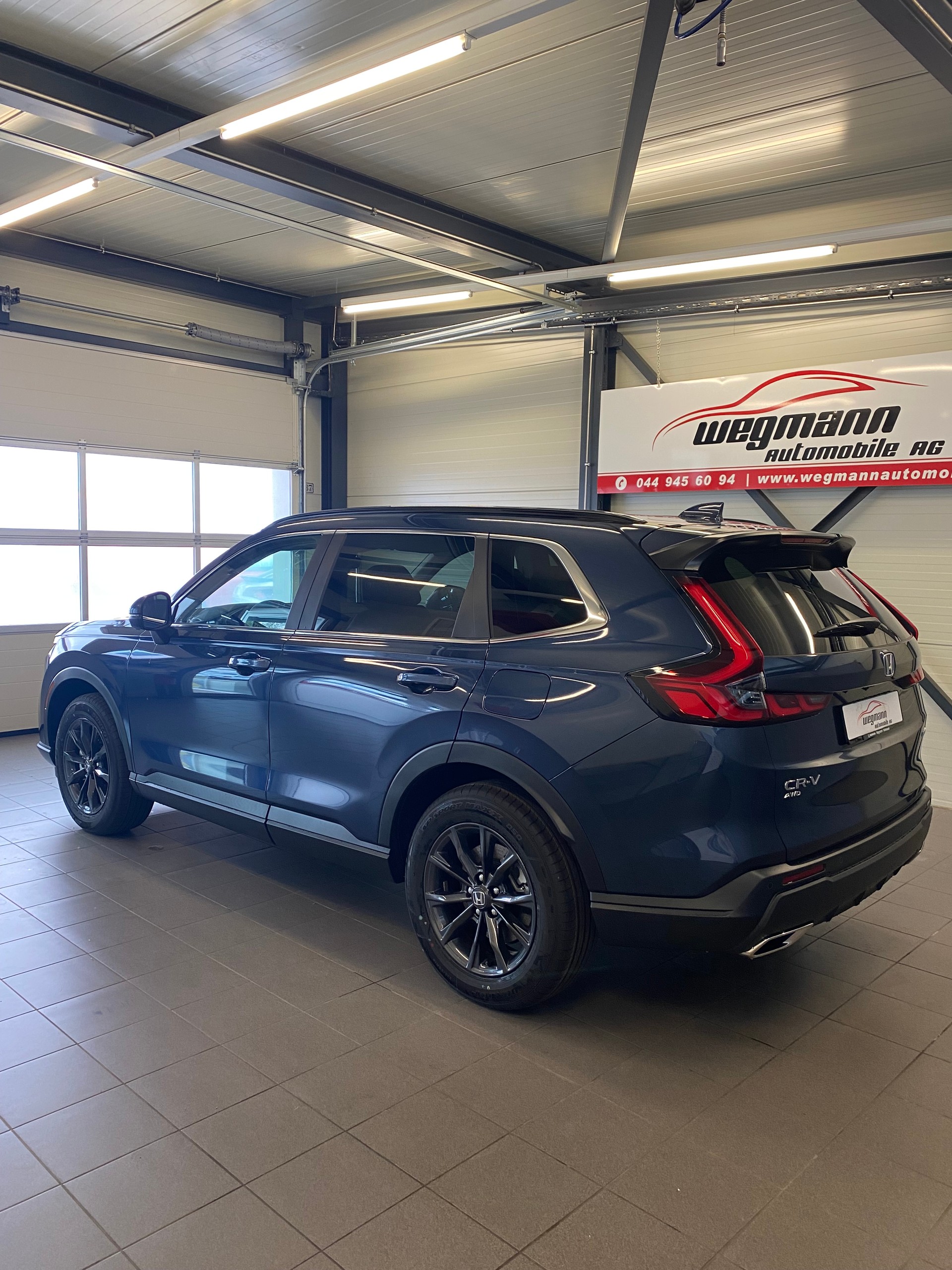 HONDA CR-V 2.0i MMD Hybrid Advance 4WD Automatic-image-5