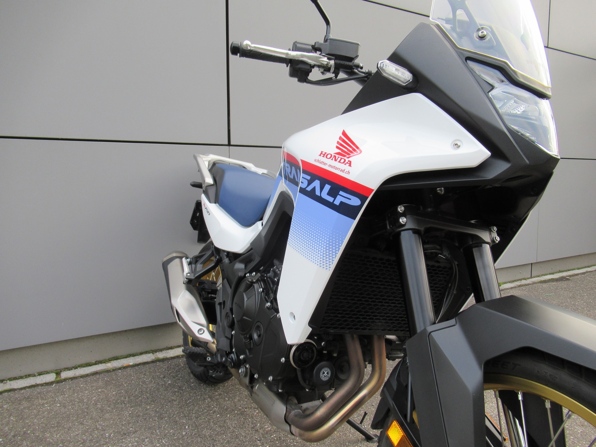 HONDA XL 750 Transalp-showroom-element-3