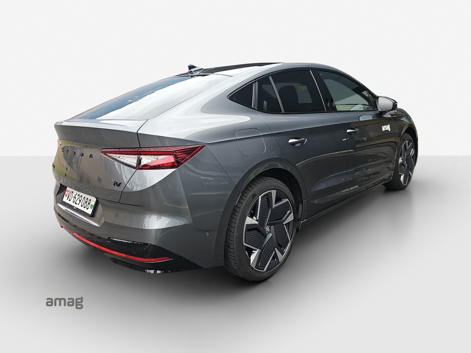 SKODA Enyaq Coupé RS iV 80 4x4-image-4