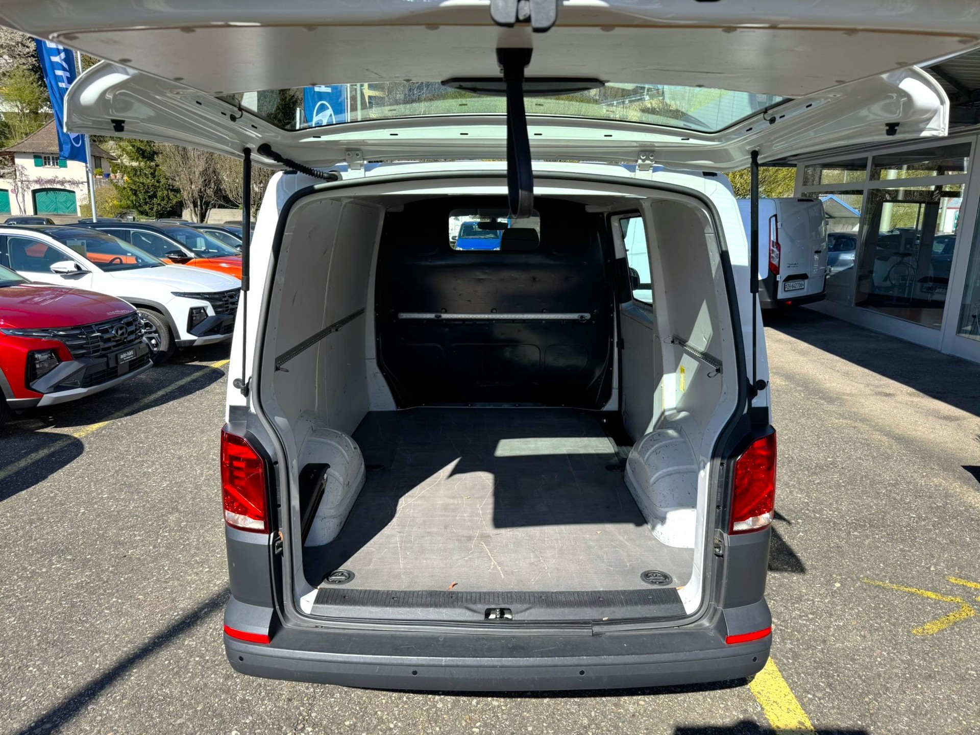 VW T6.1 2.0 TDI-image-13