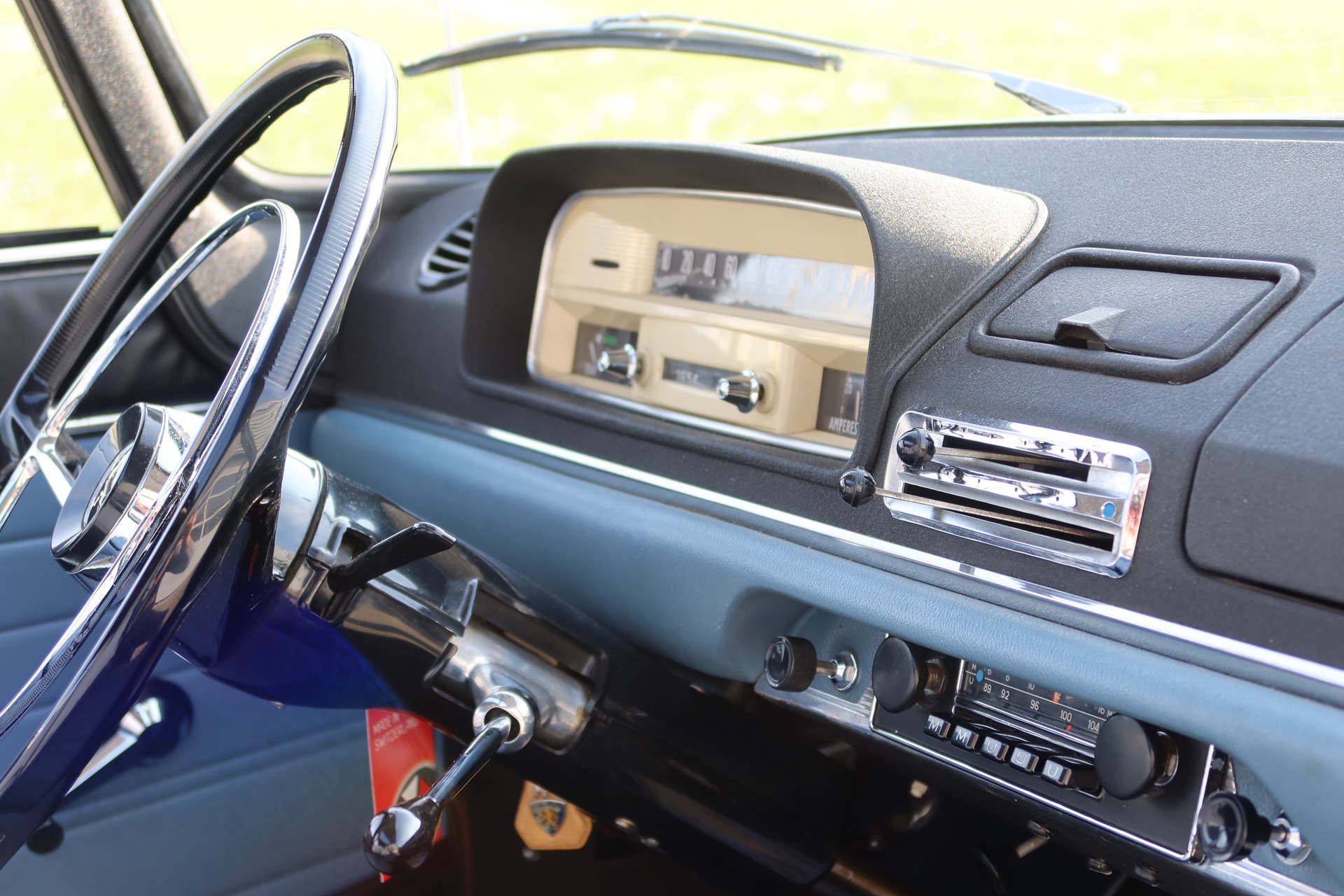 PEUGEOT 404-image-12