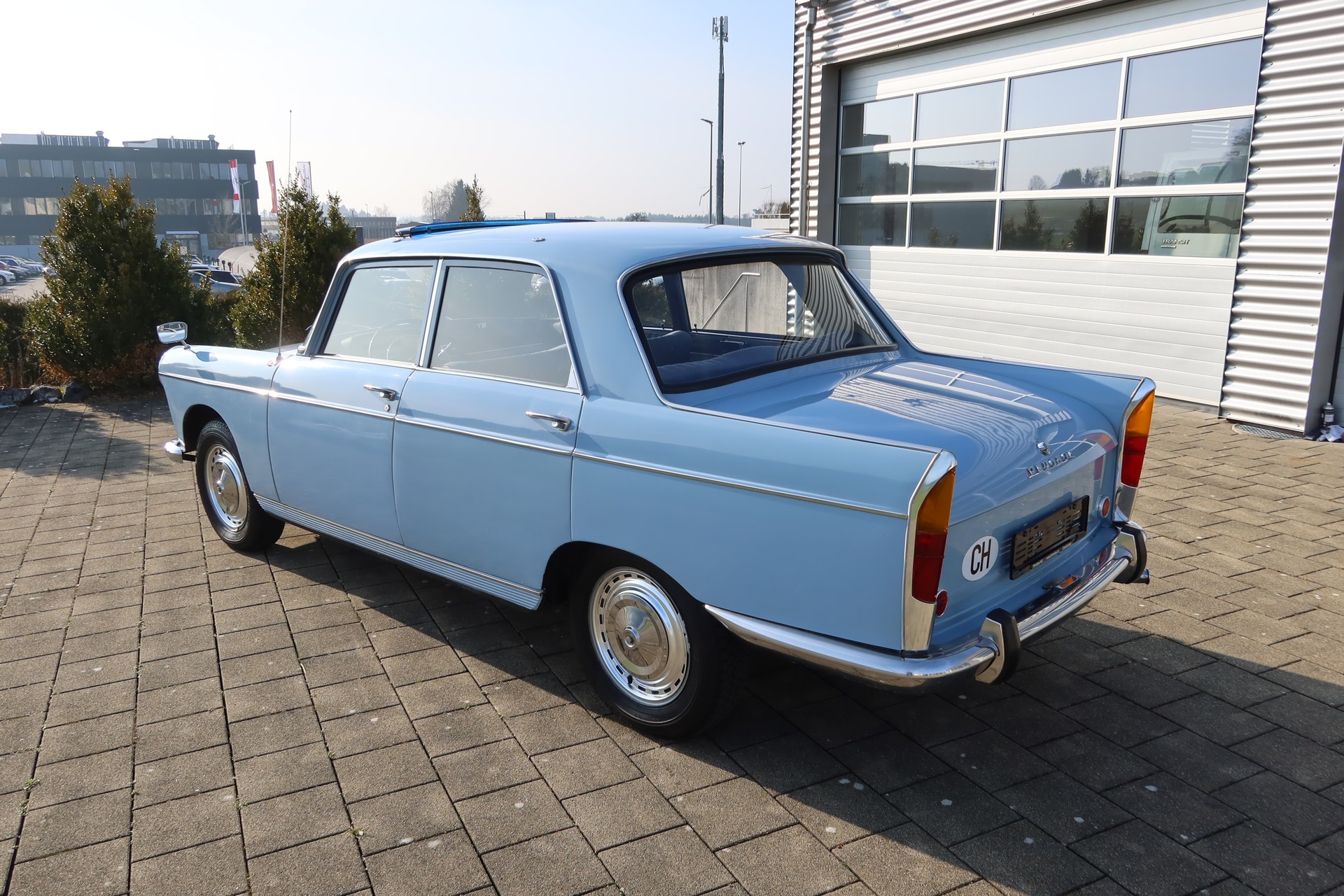 PEUGEOT 404-image-4