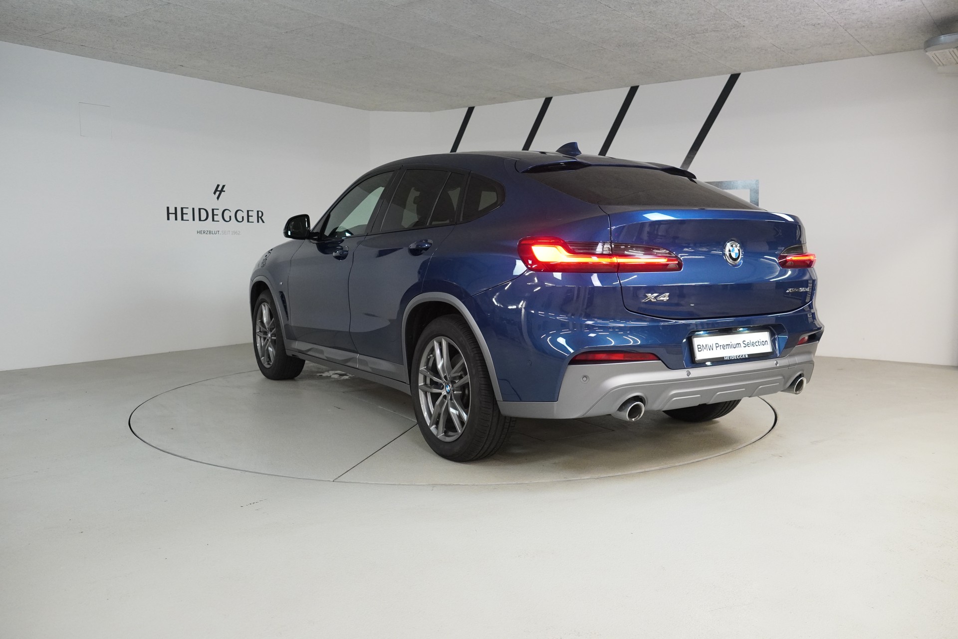 BMW X4 xDrive 30d M Sport X Steptronic-image-4