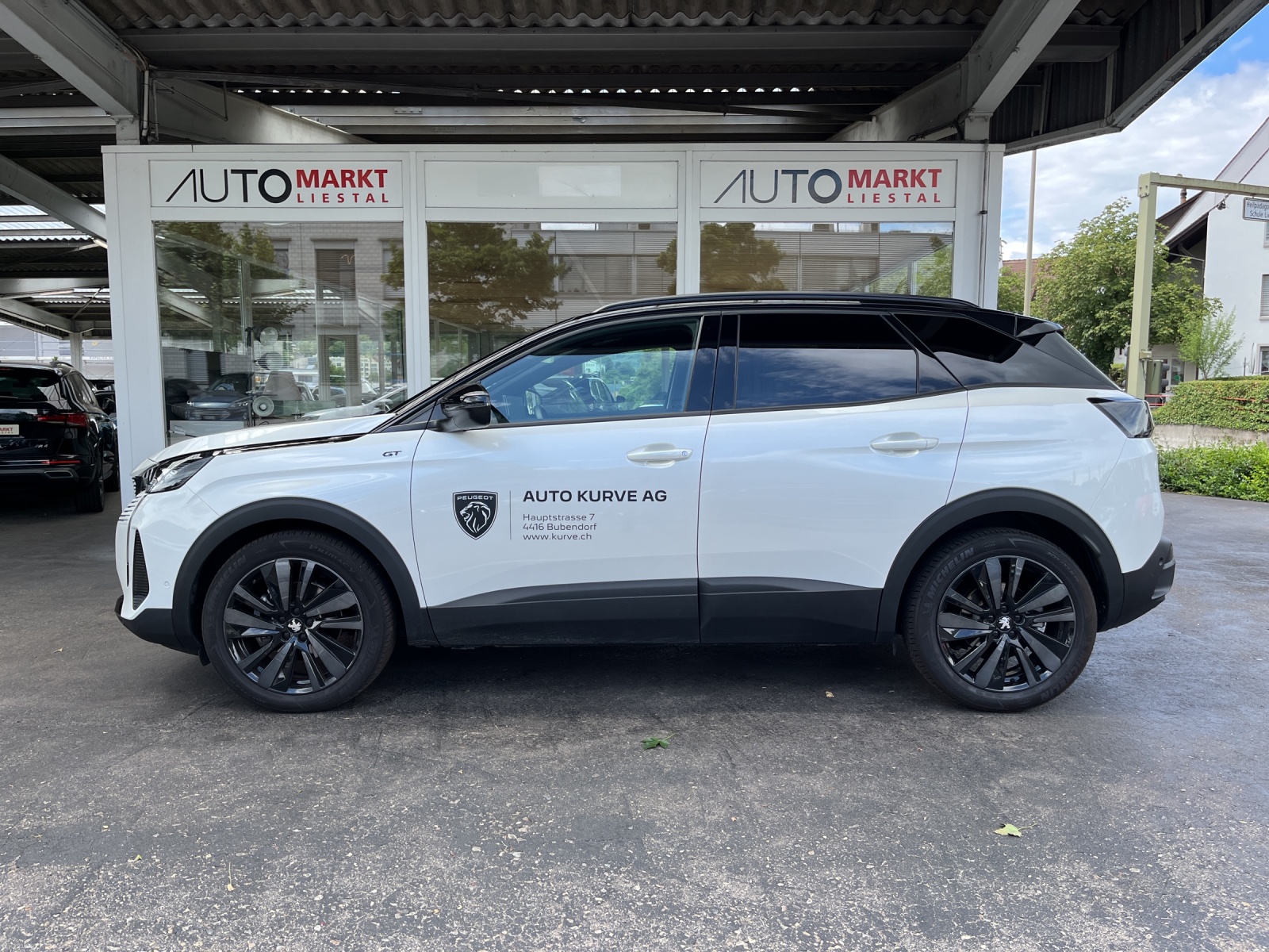 PEUGEOT 3008 136 e-DSC6 Hybrid GT-image-1