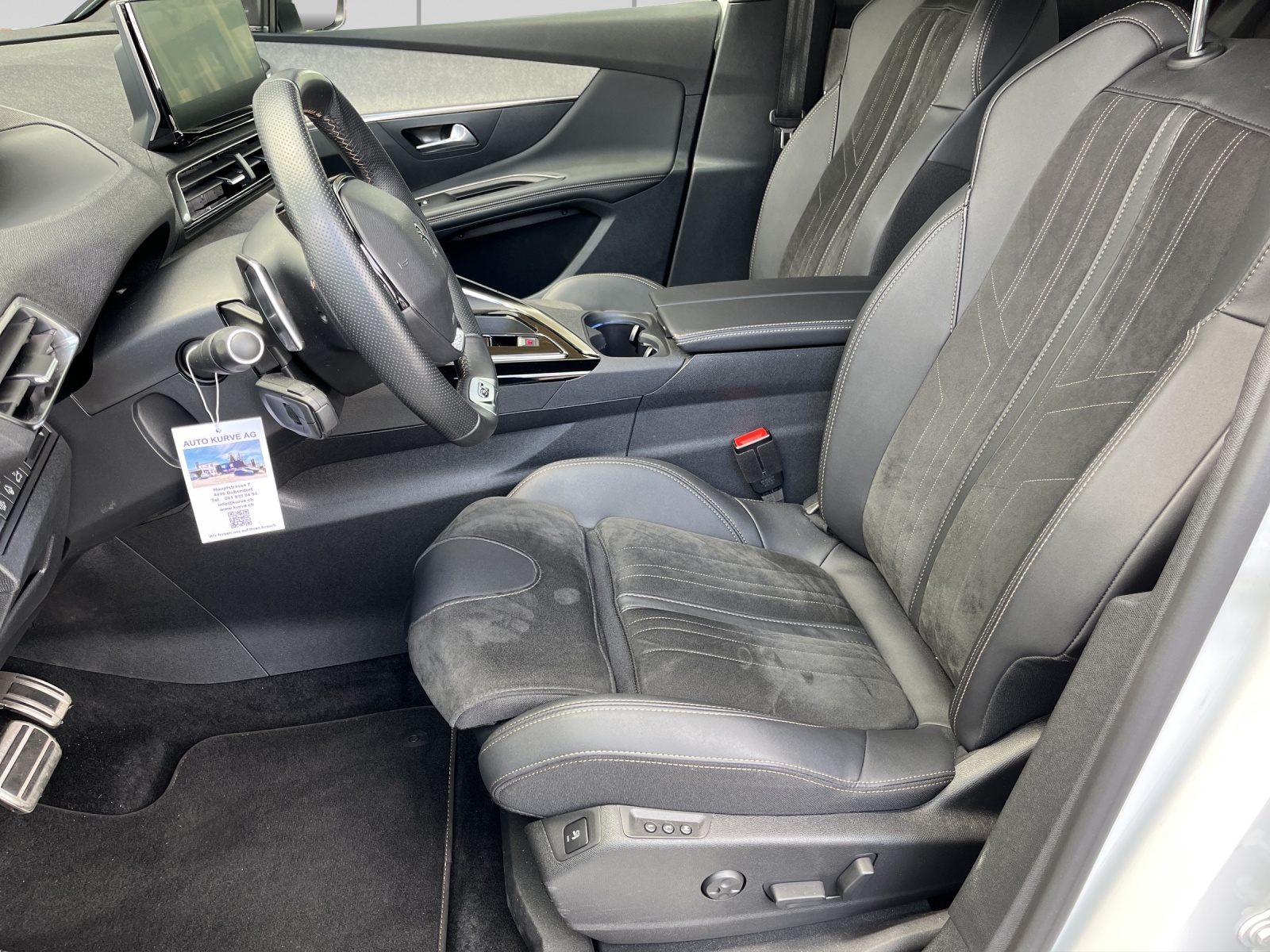 PEUGEOT 3008 136 e-DSC6 Hybrid GT-image-6