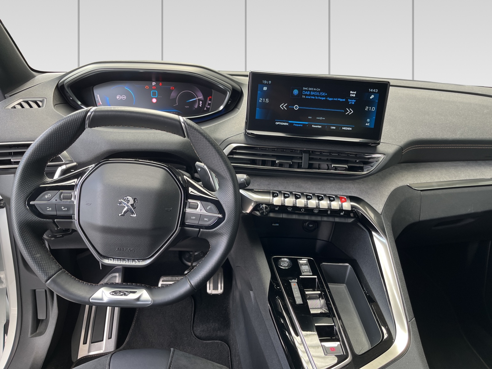 PEUGEOT 3008 136 e-DSC6 Hybrid GT-image-7