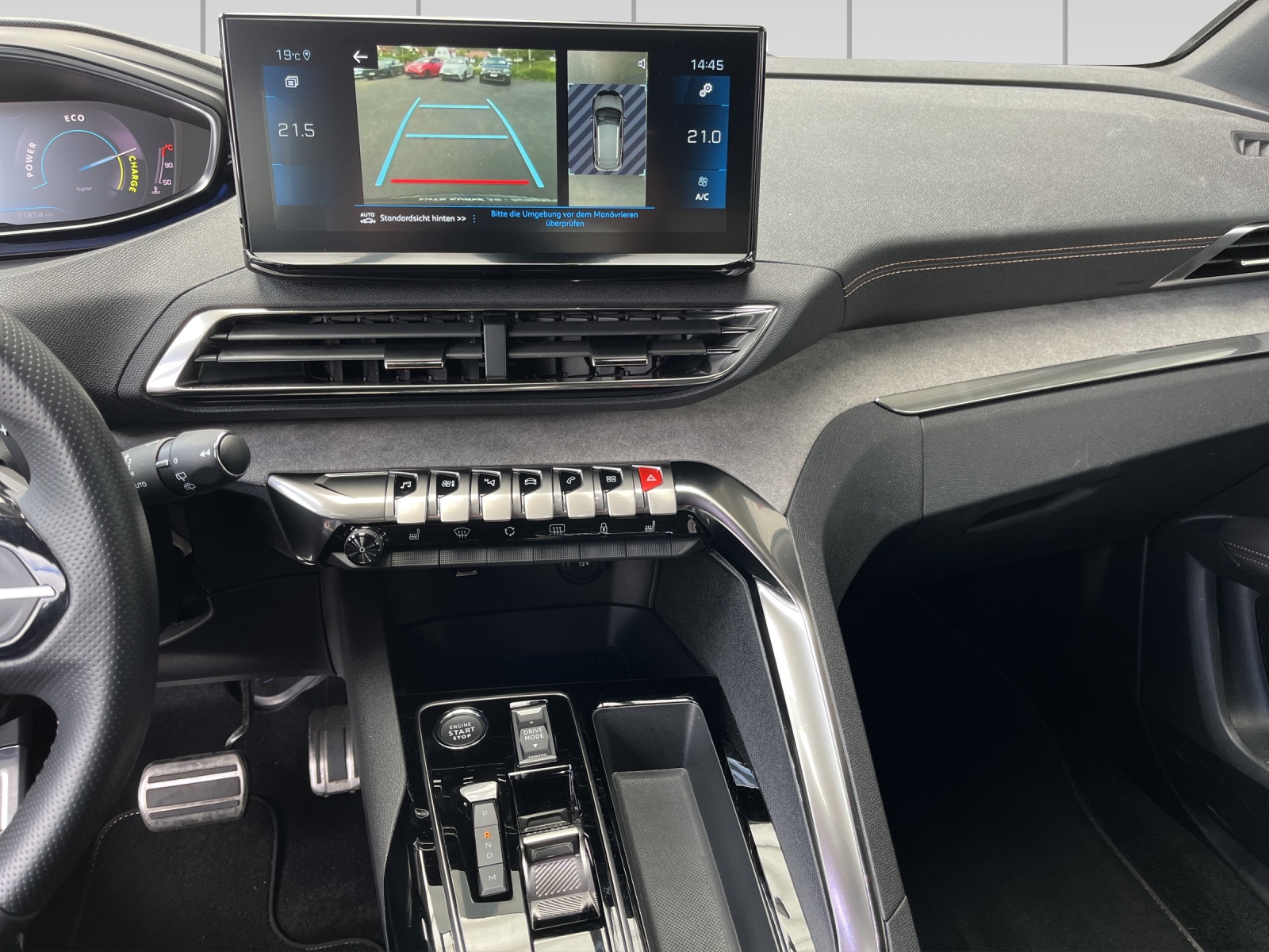 PEUGEOT 3008 136 e-DSC6 Hybrid GT-image-9