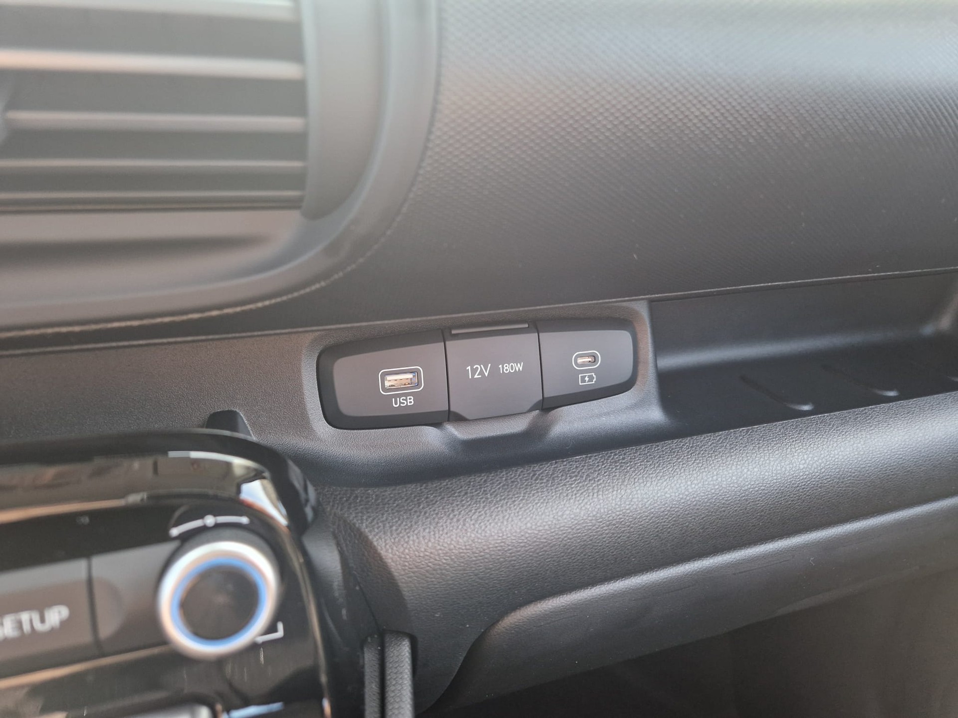 HYUNDAI Inster 42kWh Origo-image-11