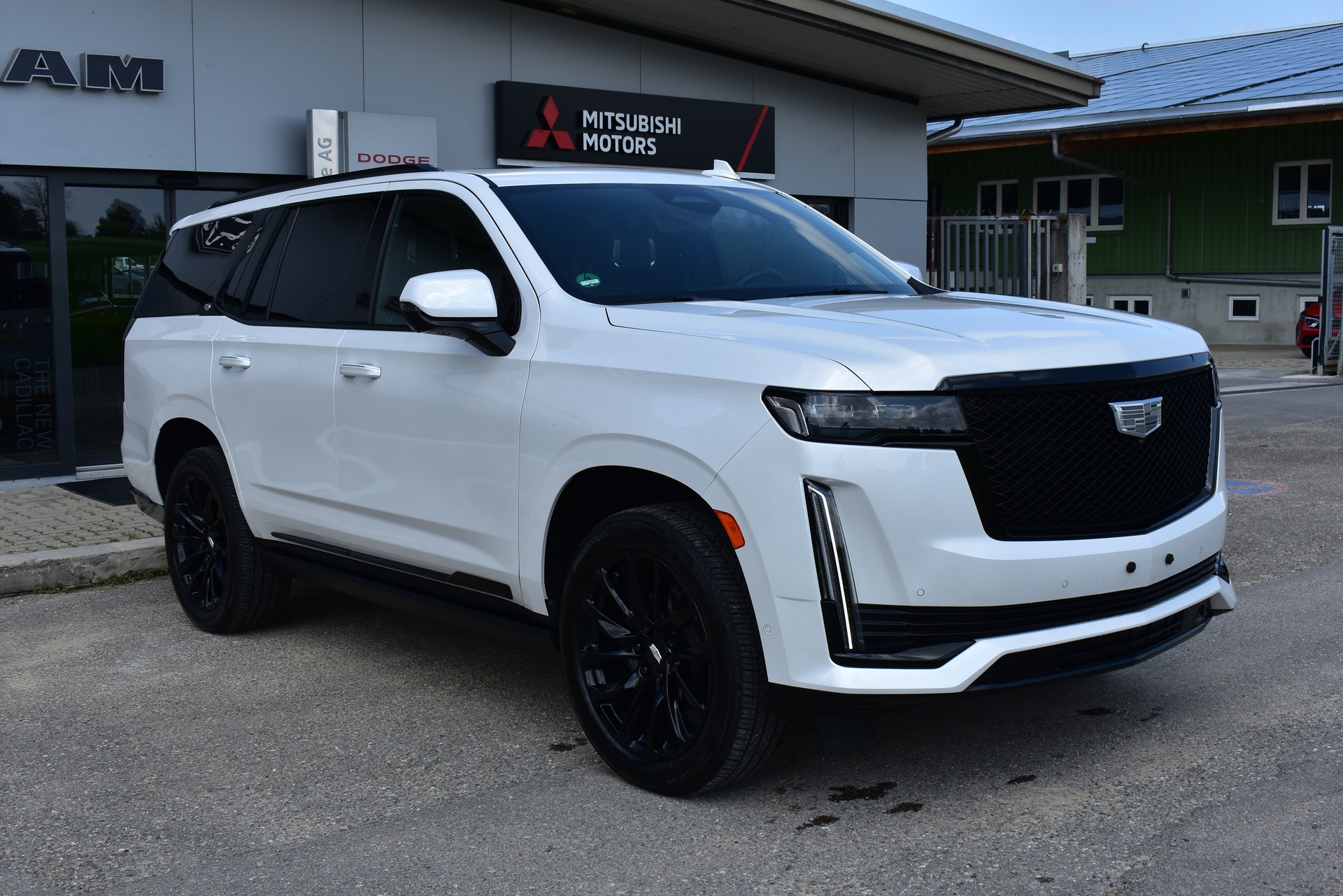 CADILLAC Escalade Sport Platinum-image-1