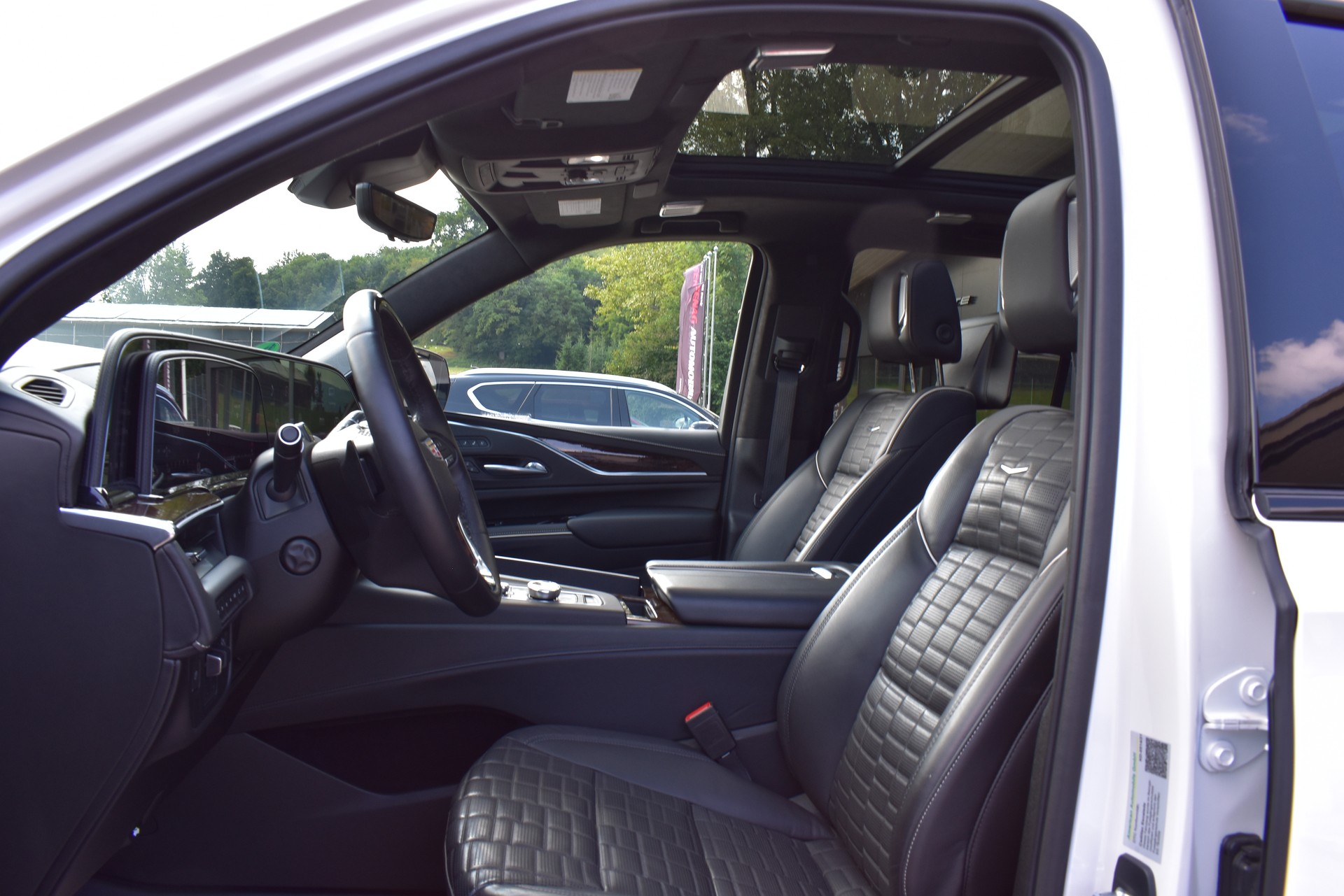 CADILLAC Escalade Sport Platinum-image-12