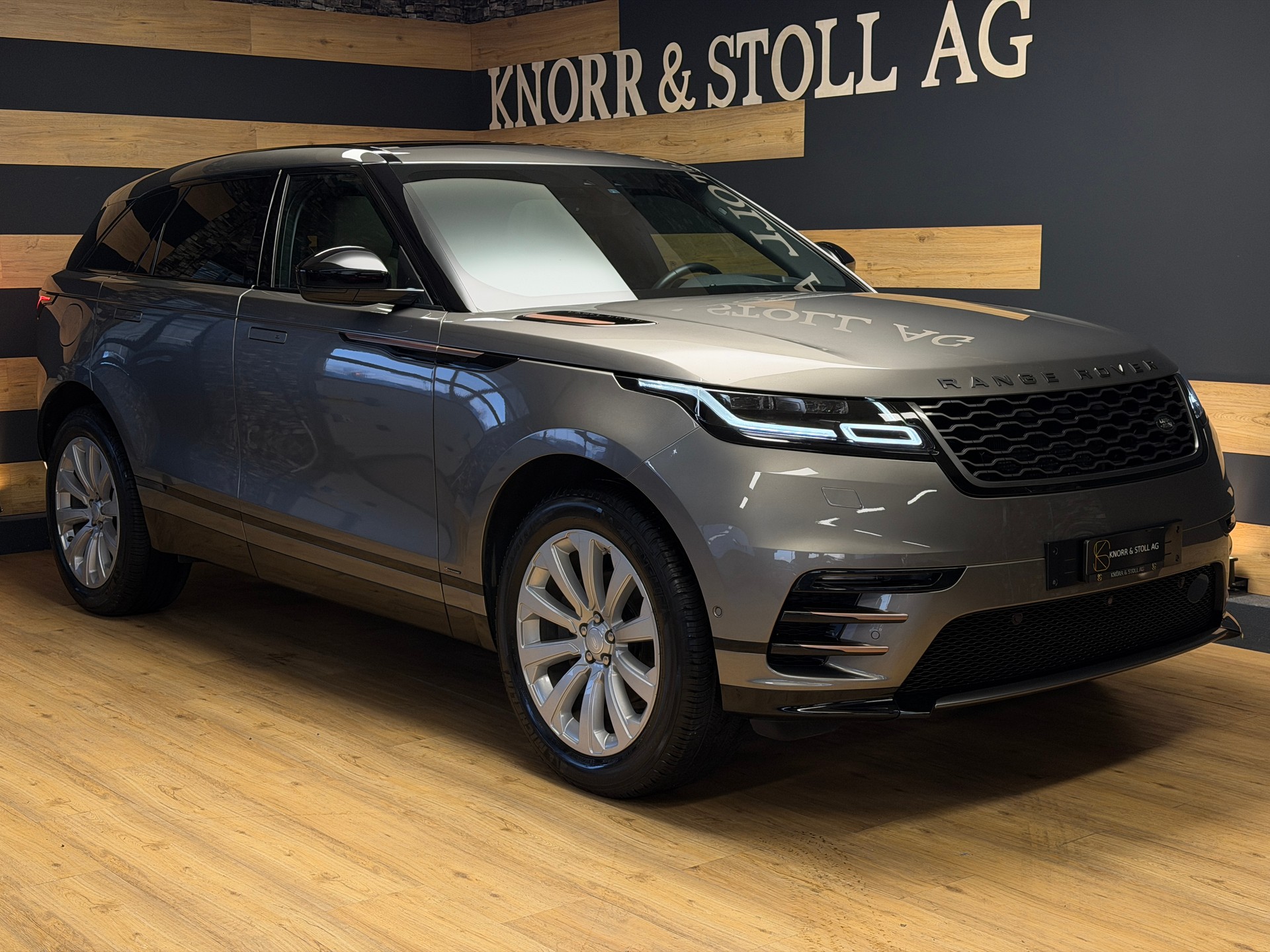 LAND ROVER Range Rover Velar R-Dynamic P 250 HSE Automatic-showroom-element-2