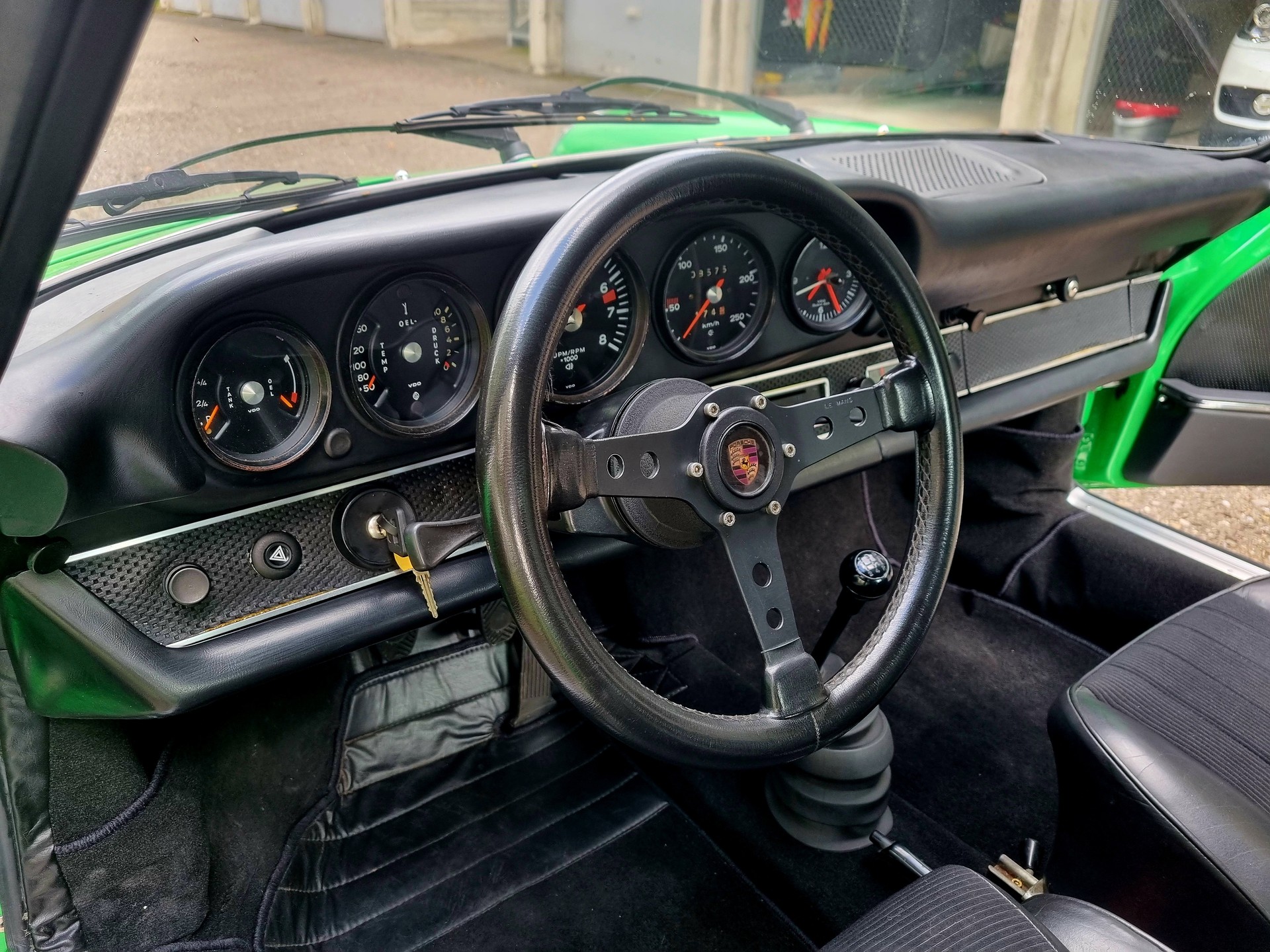 PORSCHE 911 2.4 T Targa Modell 73-image-11