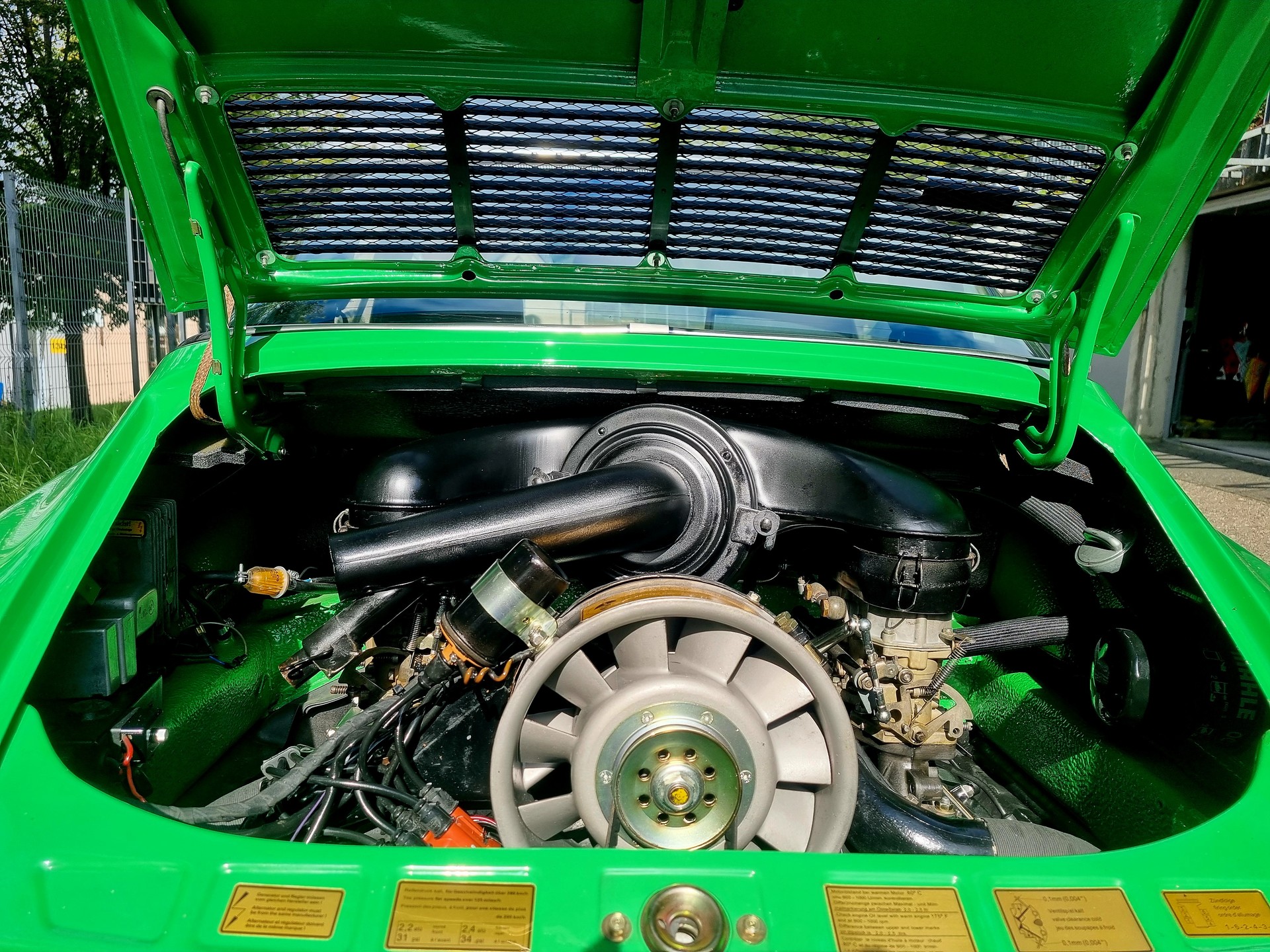 PORSCHE 911 2.4 T Targa Modell 73-image-22