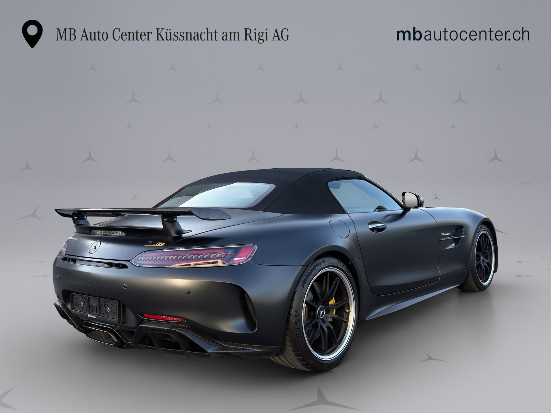 MERCEDES-BENZ AMG GT R Roadster-image-6