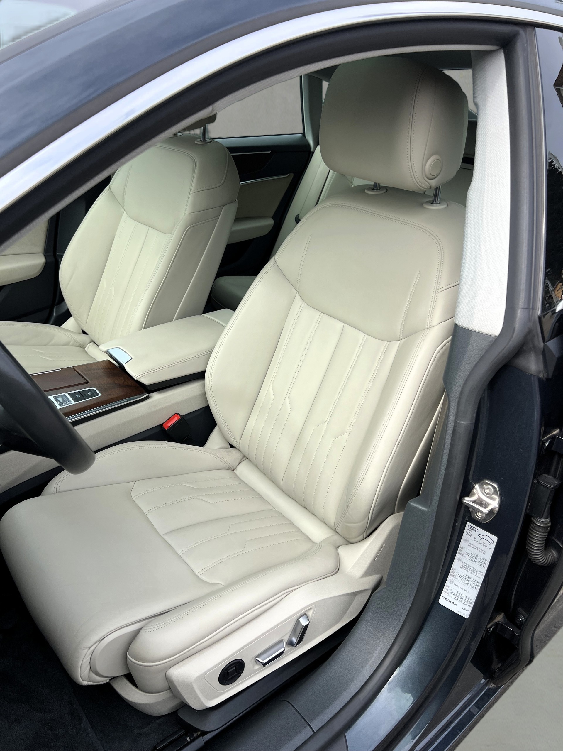 AUDI A7 Sportback 55 TFSI quattro S-tronic-image-16