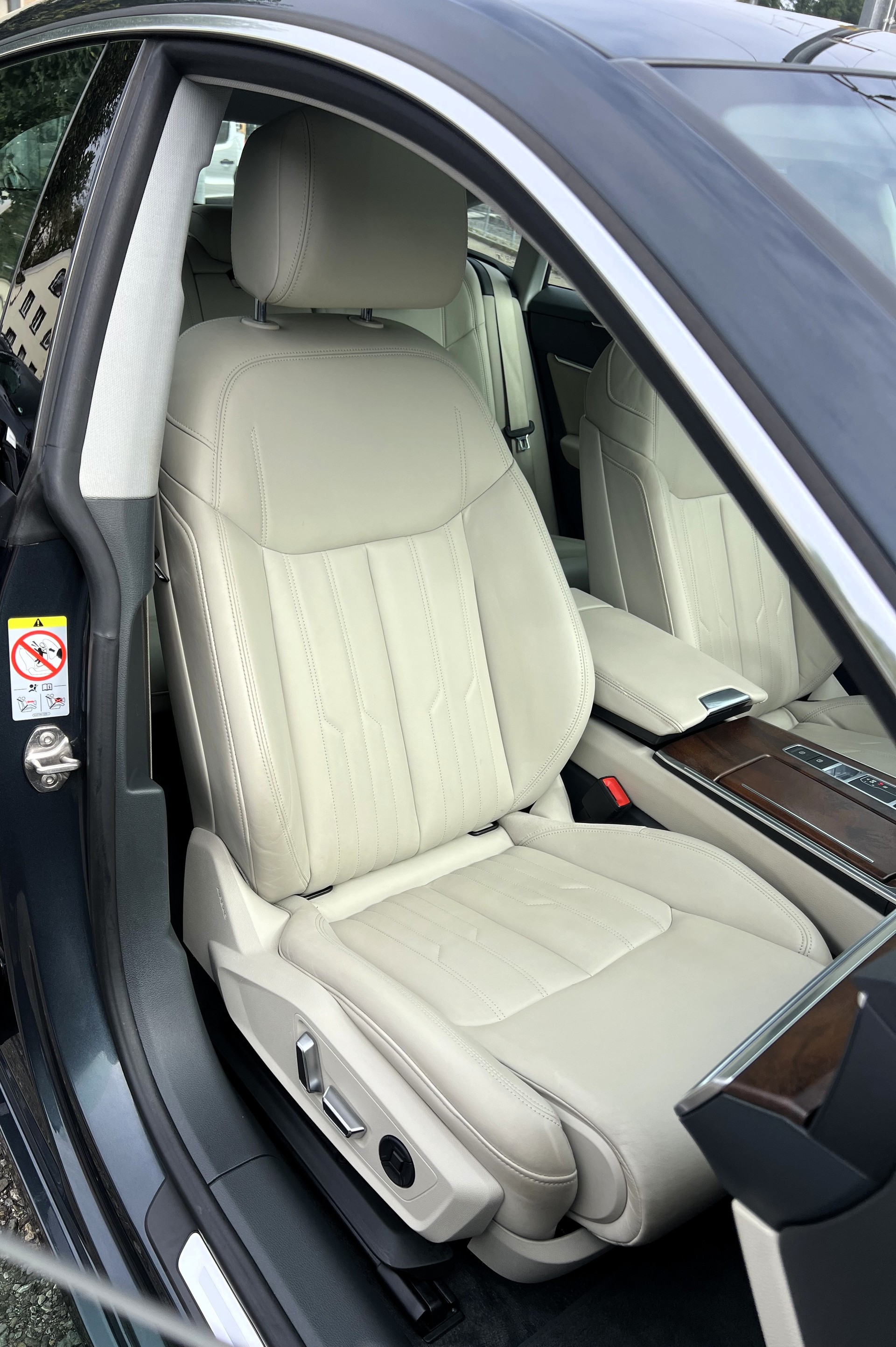 AUDI A7 Sportback 55 TFSI quattro S-tronic-image-15