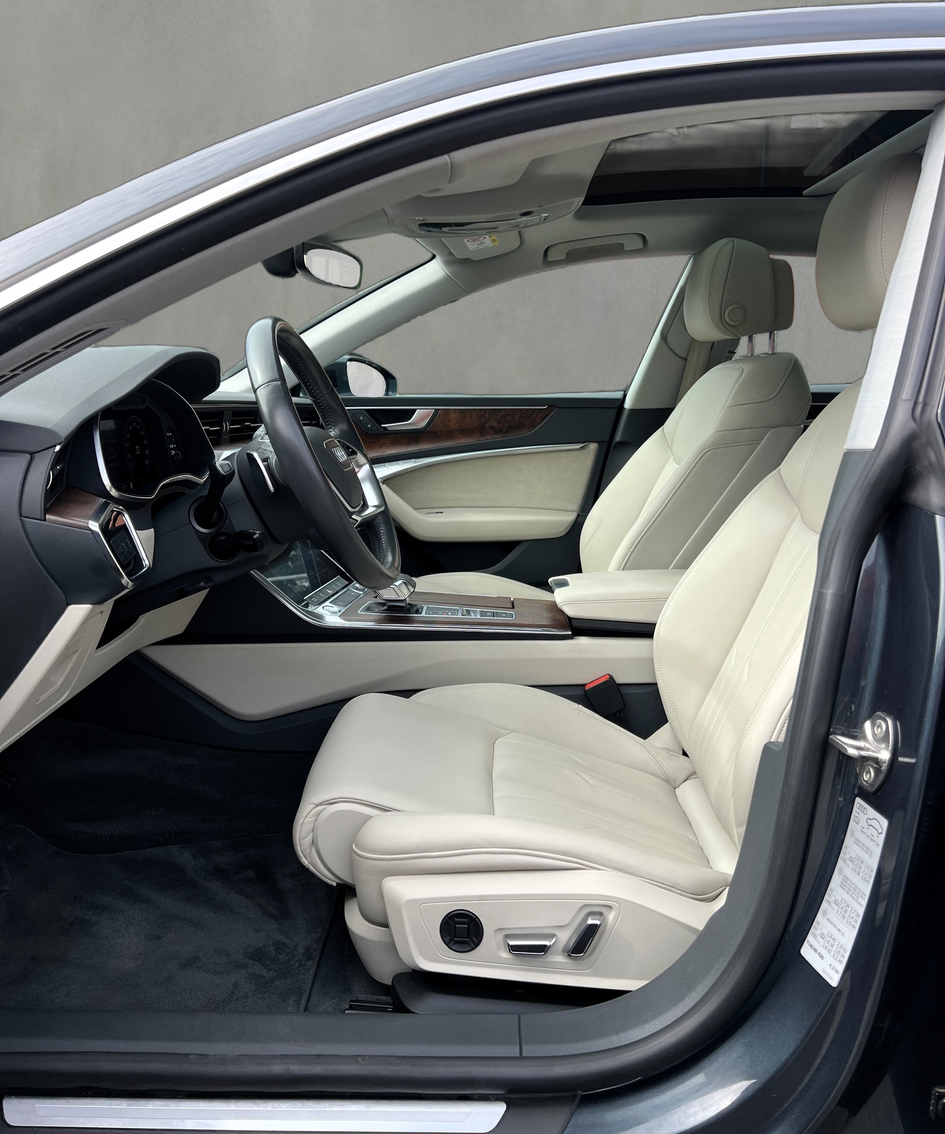 AUDI A7 Sportback 55 TFSI quattro S-tronic-image-17