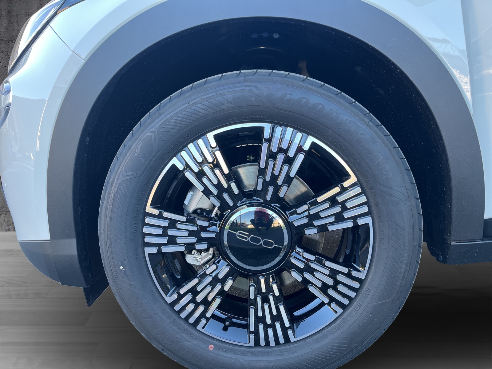 FIAT 600 1.2 Hybrid SWISS EDITION-image-16