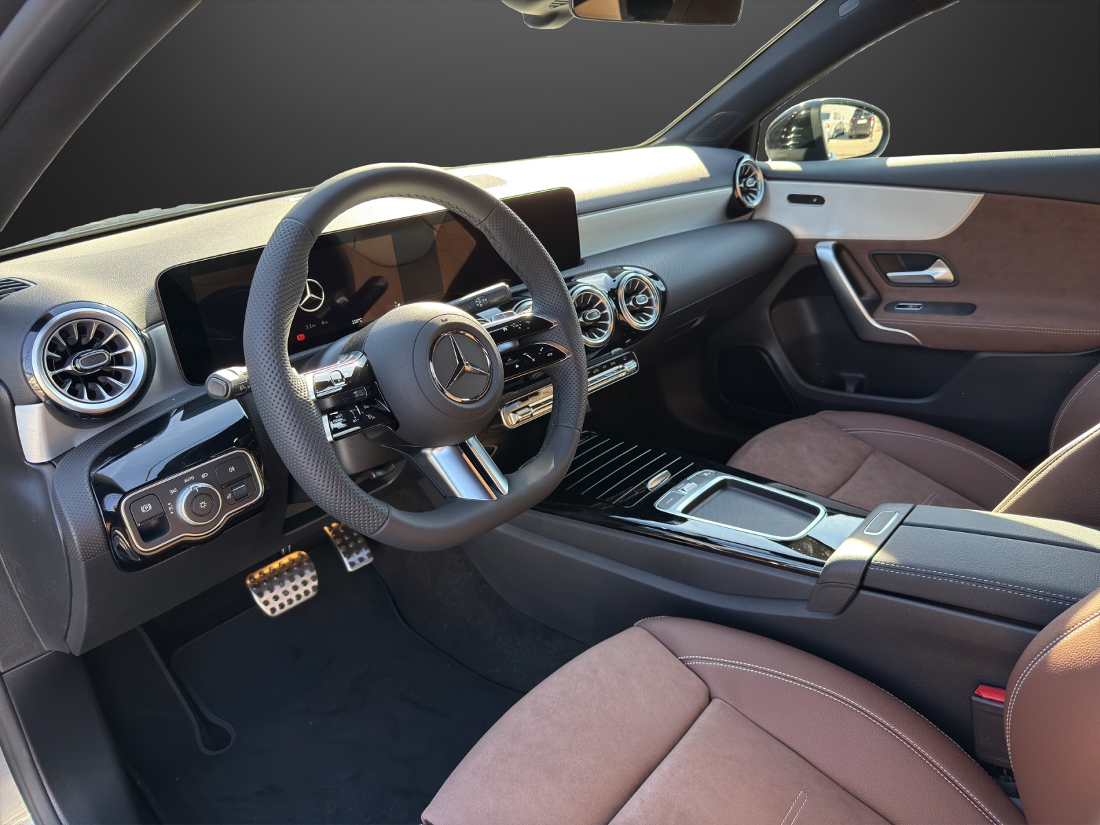 MERCEDES-BENZ A 200 7G-DCT Night Star-image-9