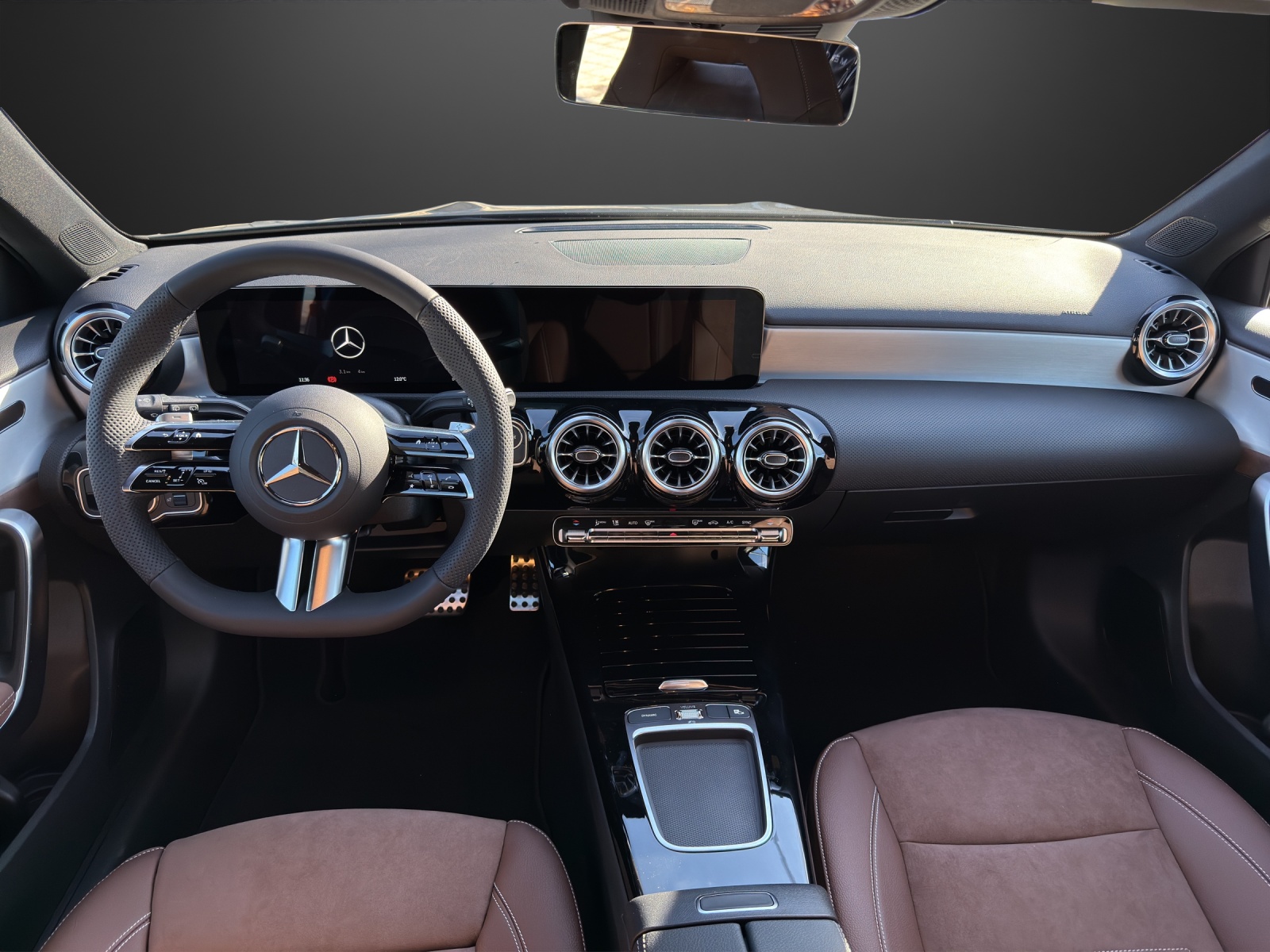 MERCEDES-BENZ A 200 7G-DCT Night Star-image-10