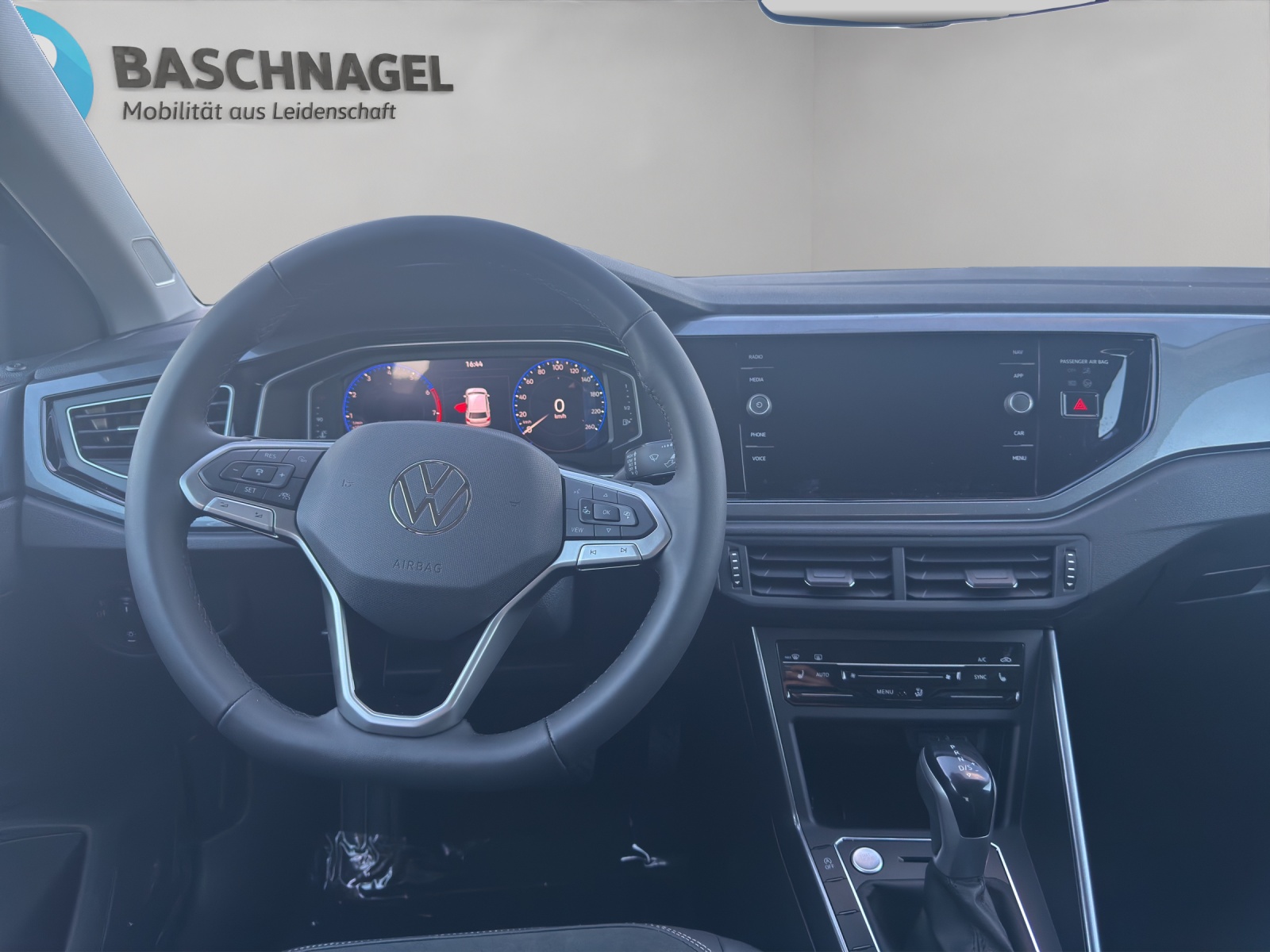 VW Polo 1.0 TSI Style DSG-image-4