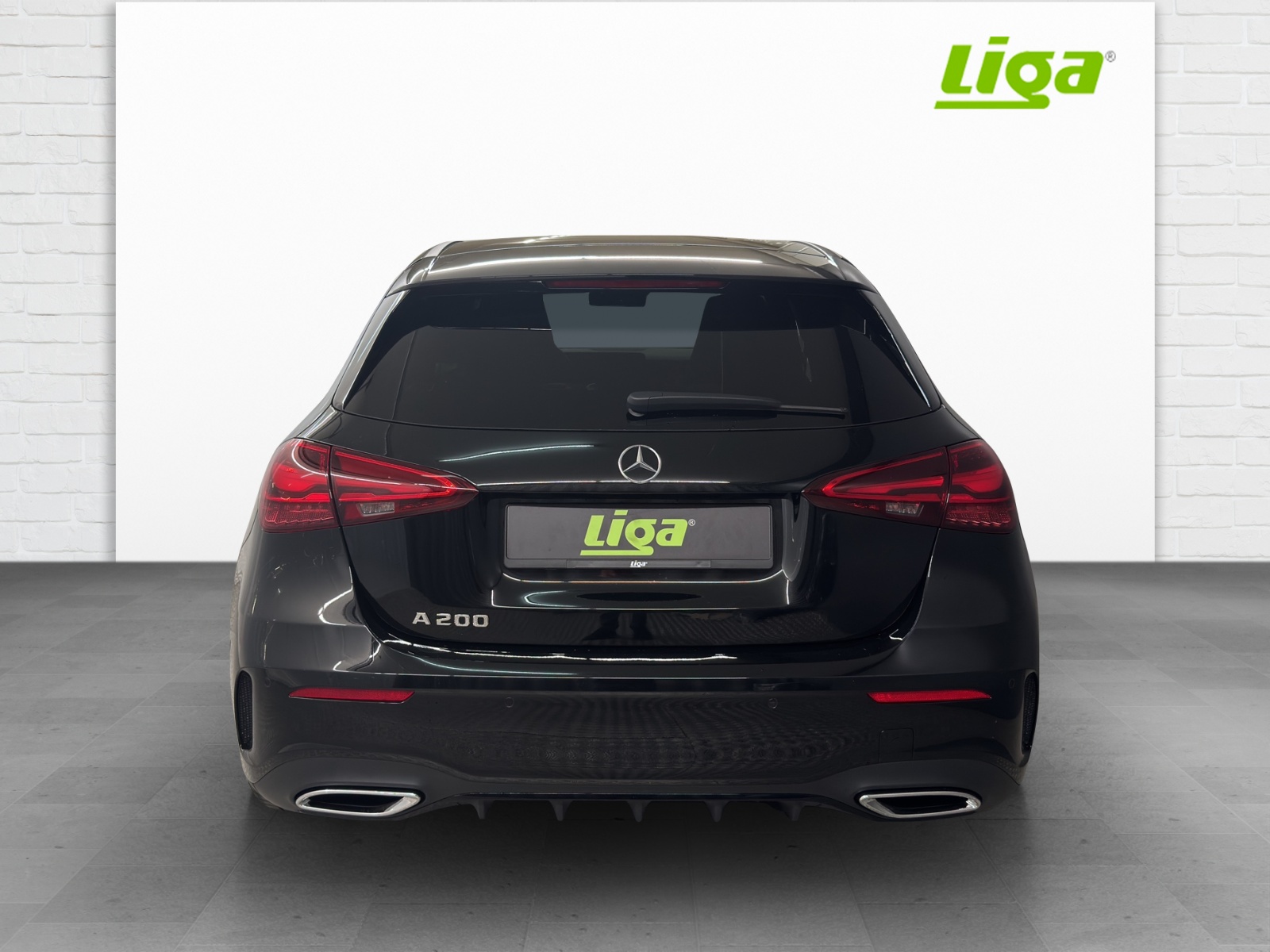 MERCEDES-BENZ A 200 AMG Line Night Star-image-4