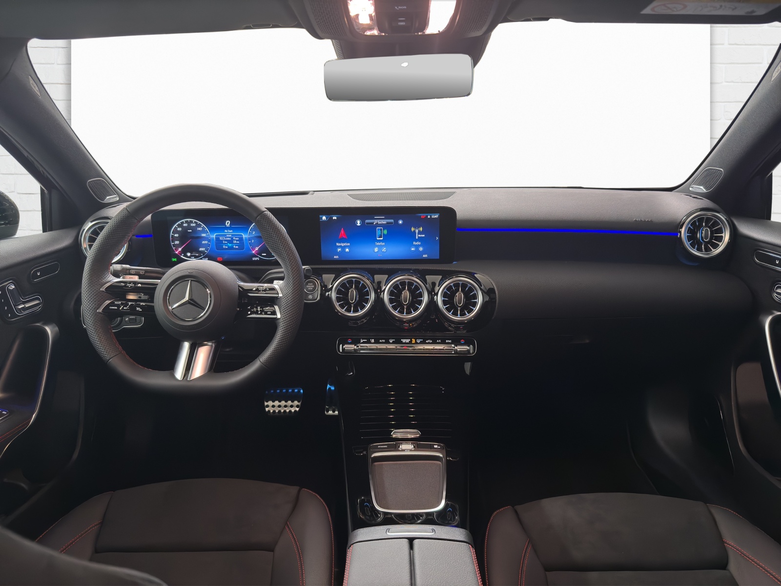 MERCEDES-BENZ A 200 AMG Line Night Star-image-7