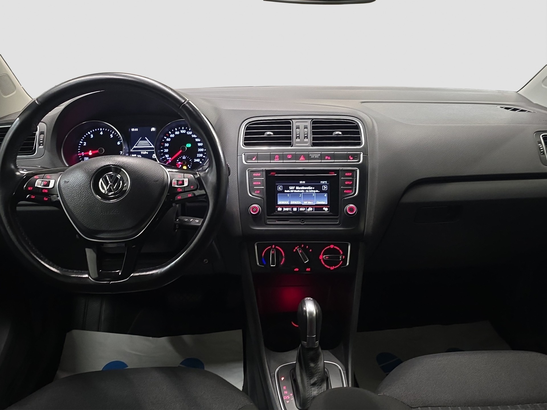 VW Polo 1.2 TSI BMT Allstar DSG-image-9