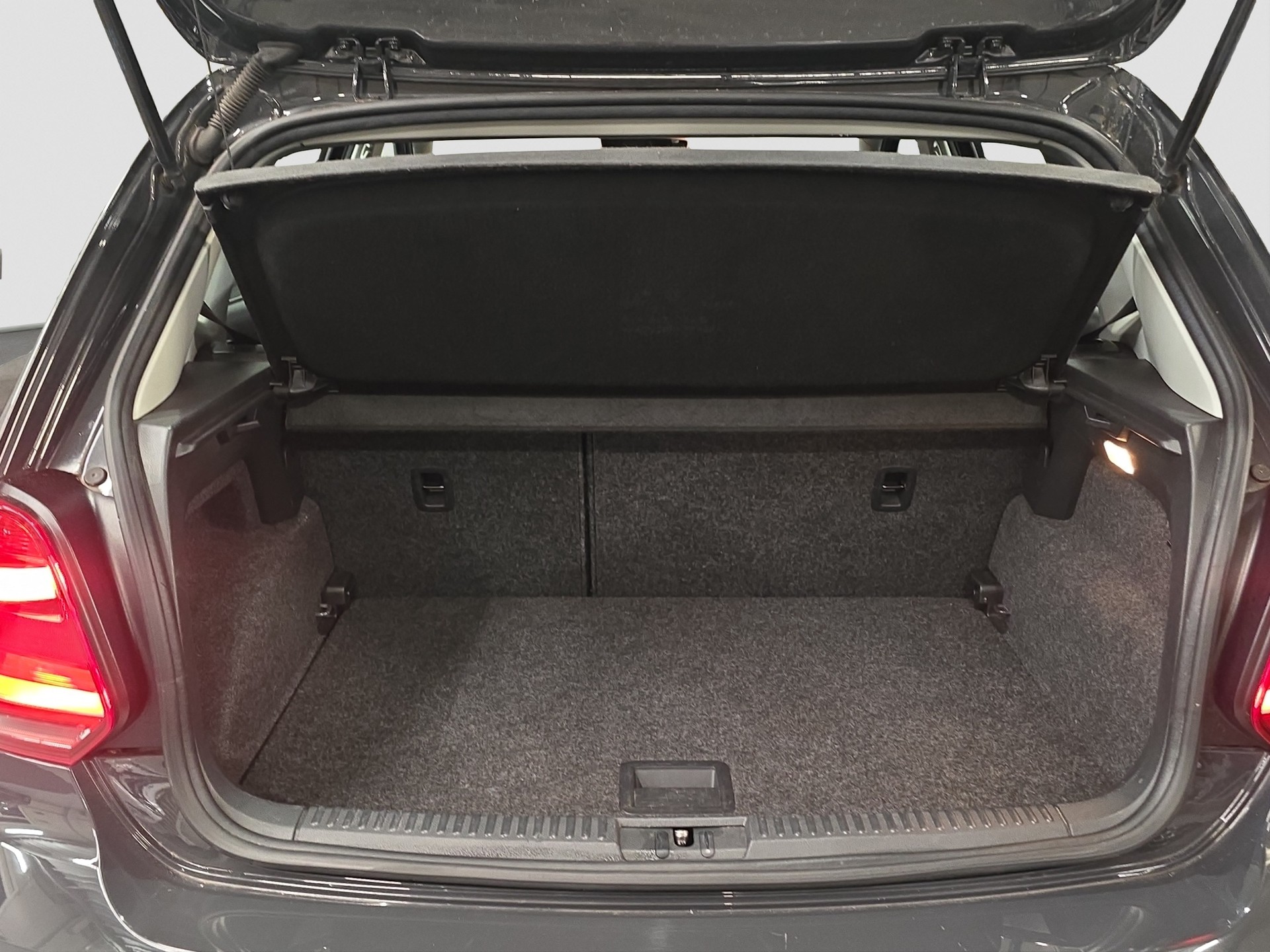 VW Polo 1.2 TSI BMT Allstar DSG-image-8