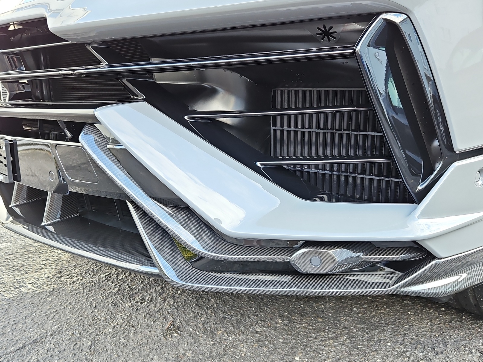 LAMBORGHINI Urus Performante E-Gear-image-8