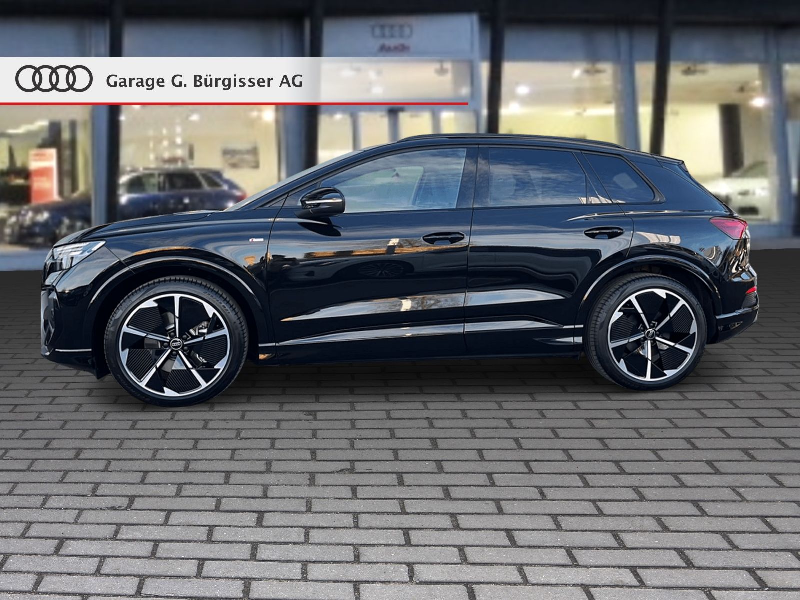 AUDI Q4 e-tron 45 Edition Swiss Ski quattro Mythosschwarz Metallic-image-2