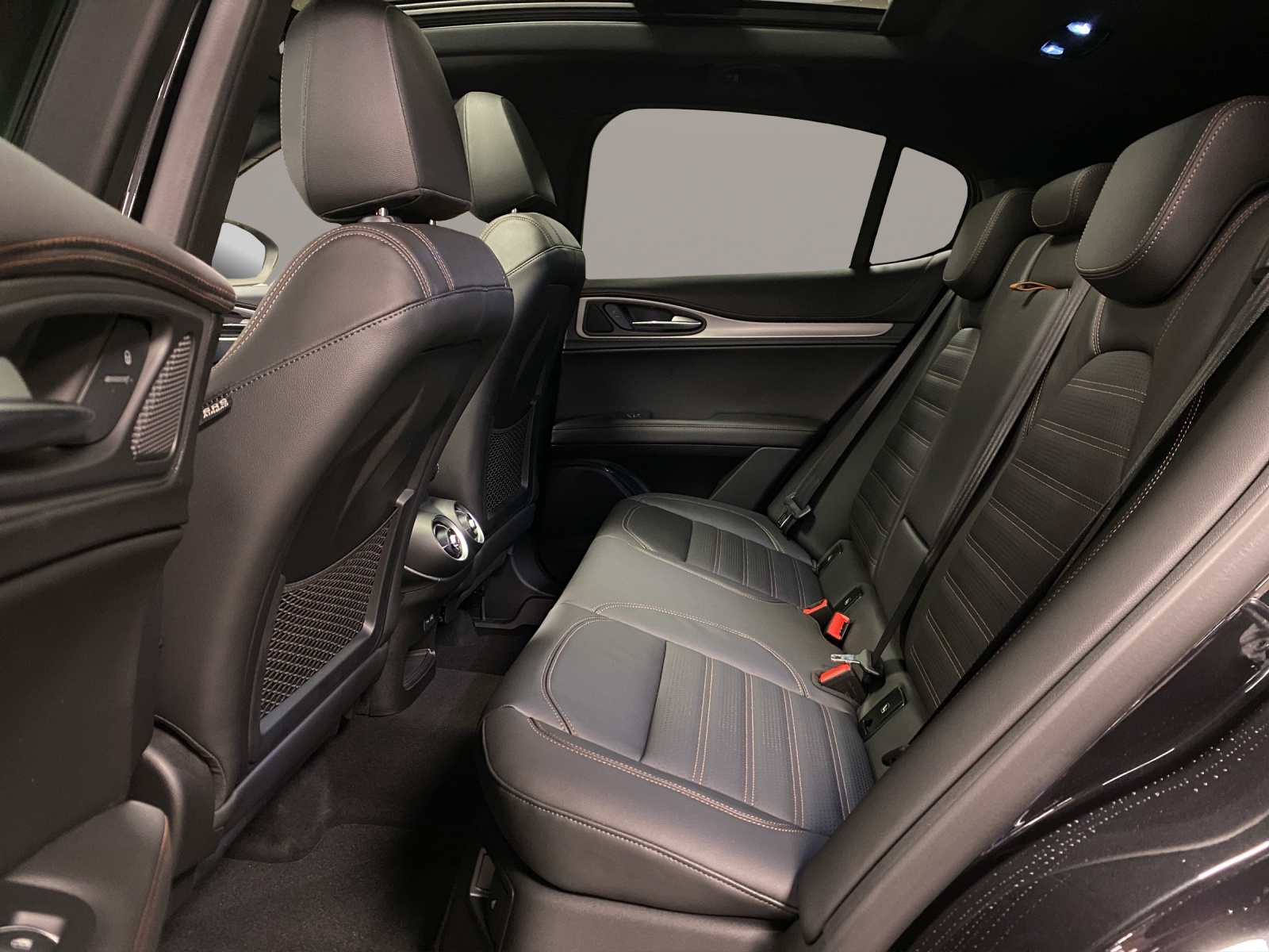 ALFA ROMEO STELVIO 2.0 Q4 280 Intensa-image-10
