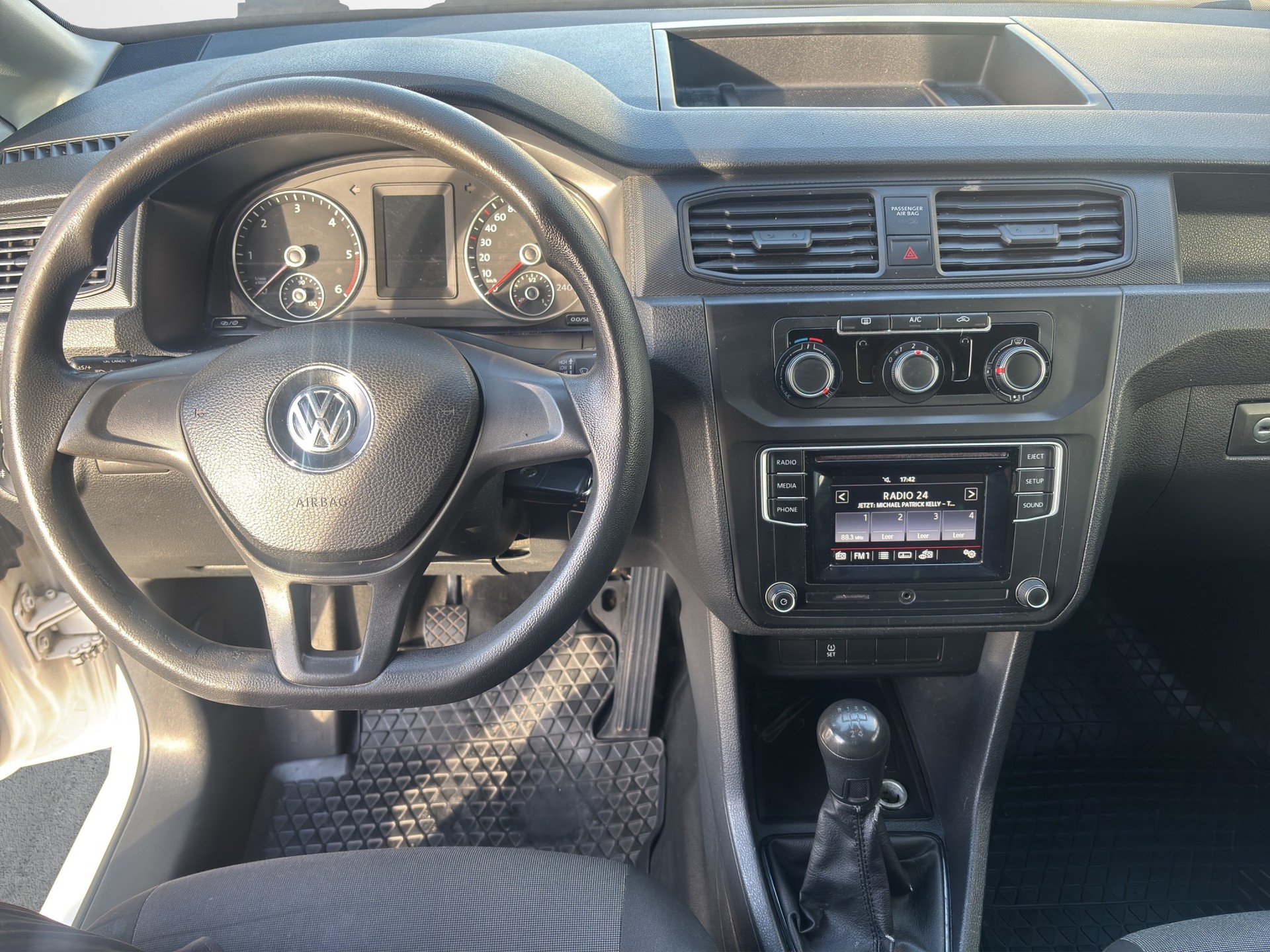 VW Caddy Kaw. 1.6 TDI 102-image-7